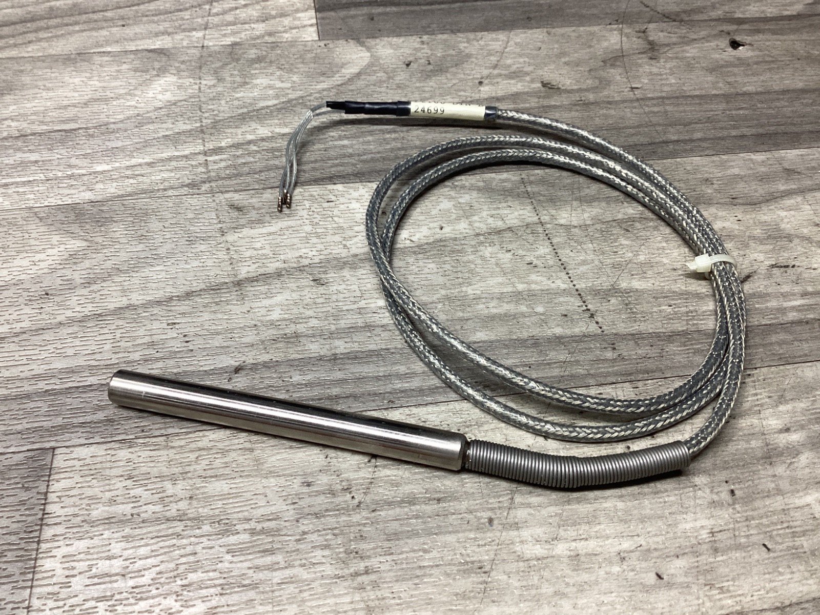 UNBRANDED THERMOCOUPLE  PT100 DIN B  #111N155
