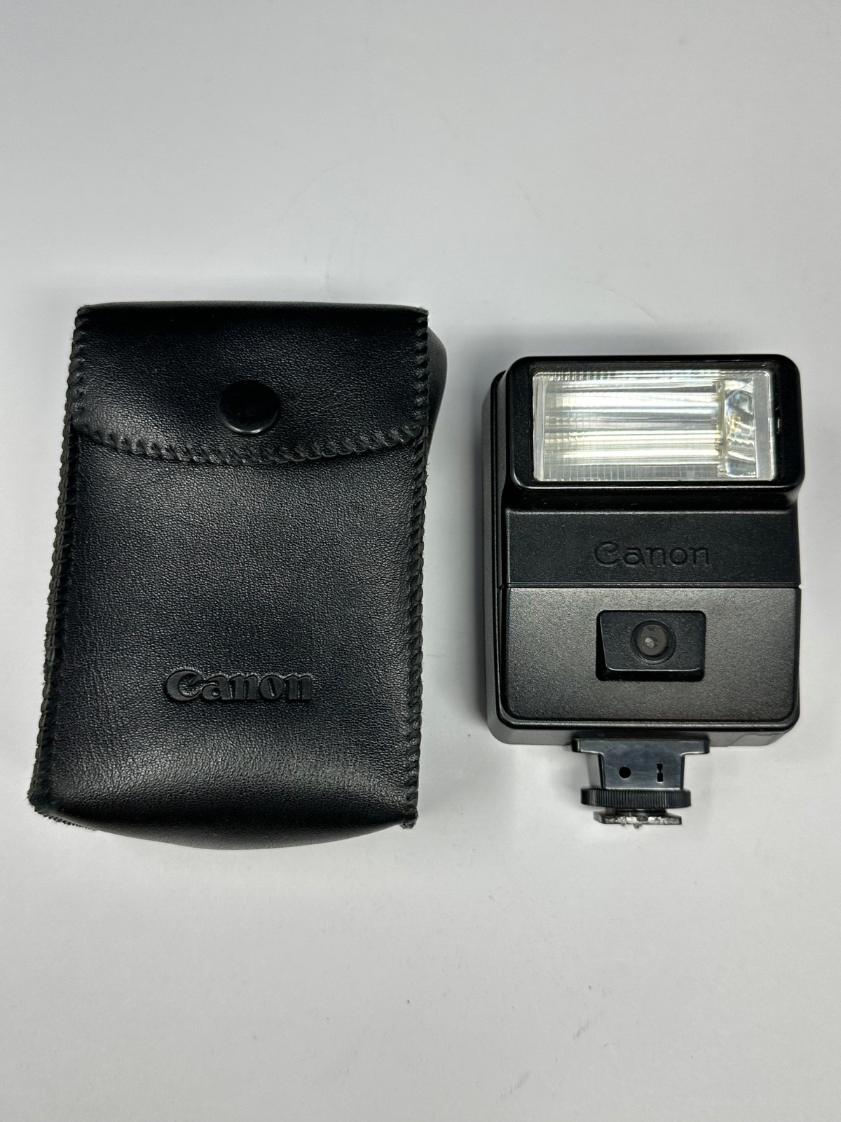 Canon 177A Speedlite Flash with Case *Read* O2