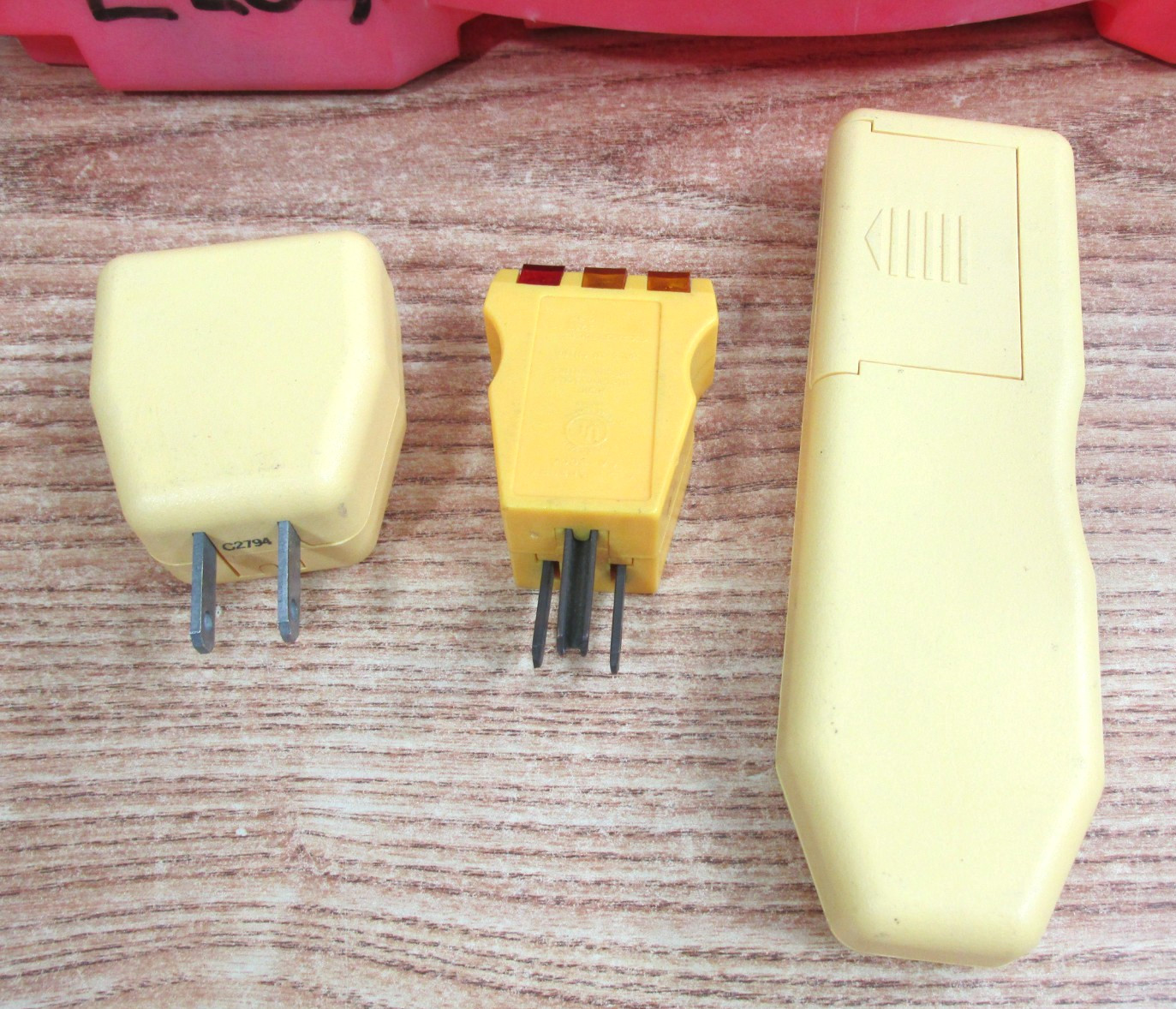 IDEAL EZ CHECK CIRCUIT IDENTIFIERS & AW SPERRY OUTLET CIRCUIT TESTER KIT & CASE