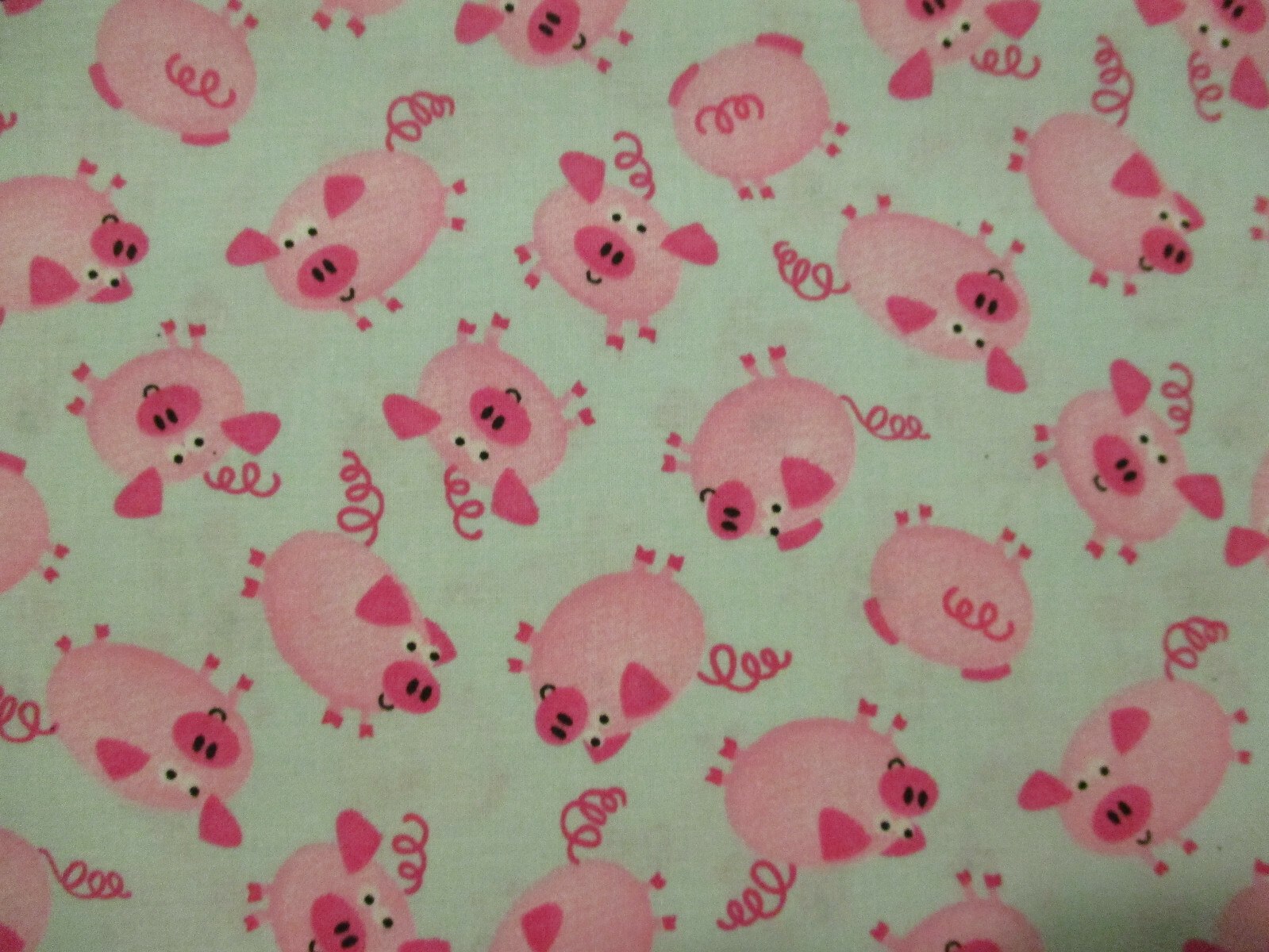 PIGS CUTE PIGLETS PINK AQUA GREEN COTTON FABRIC FQ