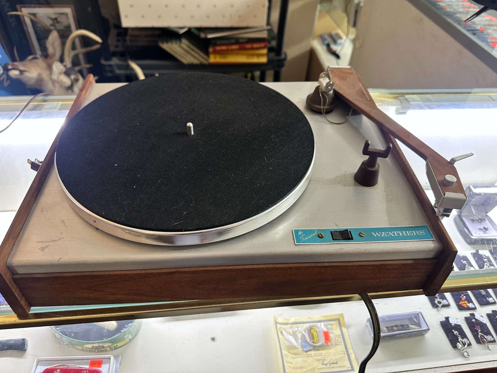 Vintage Weathers “The Townsend” Turntable Record Player FOR PARTS OR REPAIR