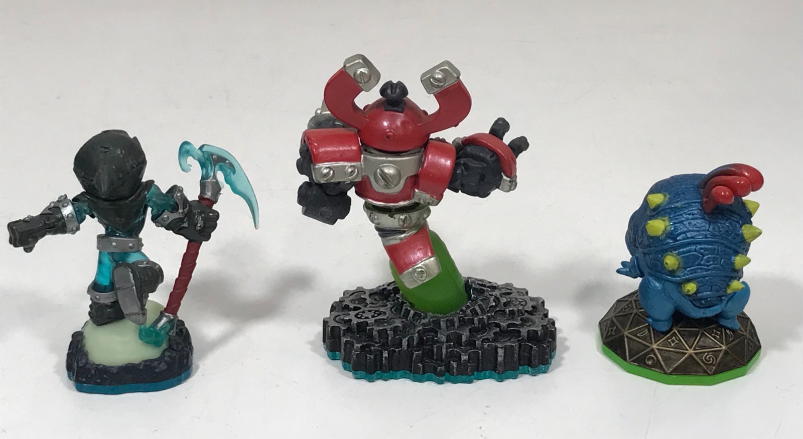 2013 Activision Skylanders Swap Force Magna Charge plus 2 LOT