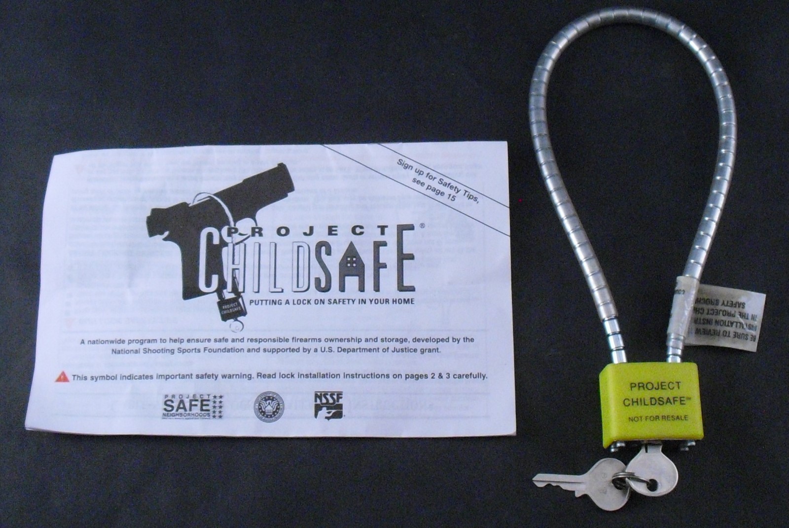 PROJECT CHILDSAFE CABLE STYLE GUN PADLOCK With 2 Keys  New In Package
