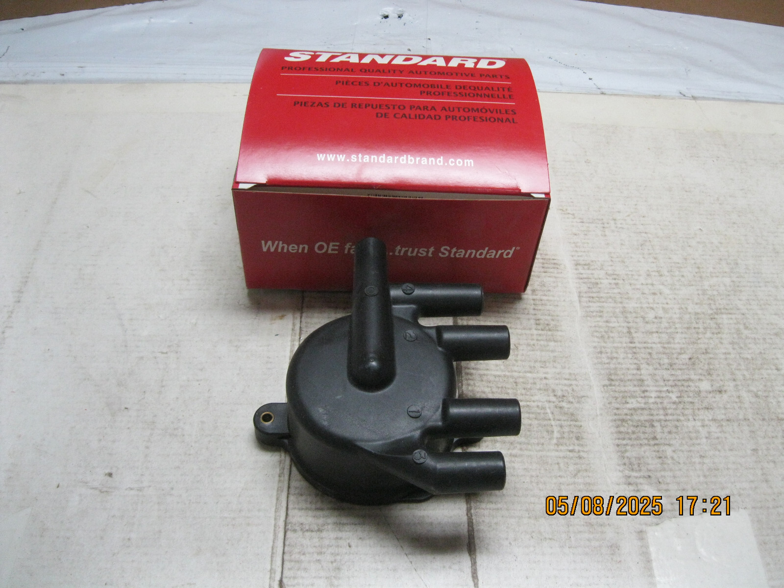 Distributor Cap Standard JH-93 fits 83-84 Honda Prelude (cap only, no screws)