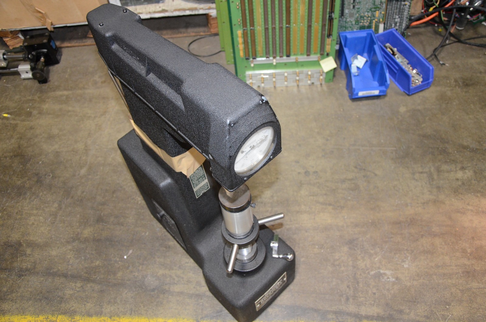 Wilson Rockwell Superficial Hardness Tester 4OUS With Dial Indicator & Weights
