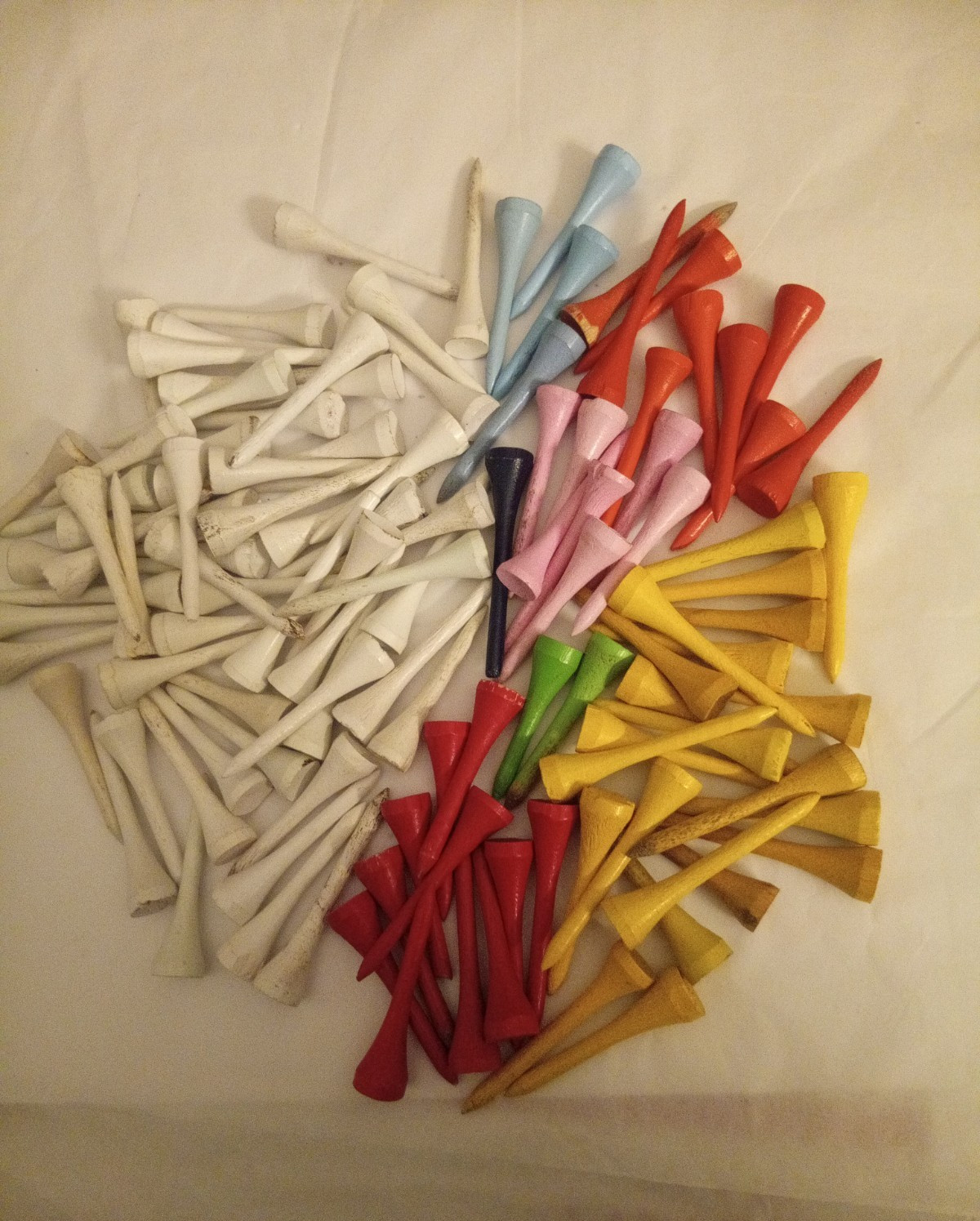 Golf Tee Mixed Lot - Multi Colors 127 Wood Pieces