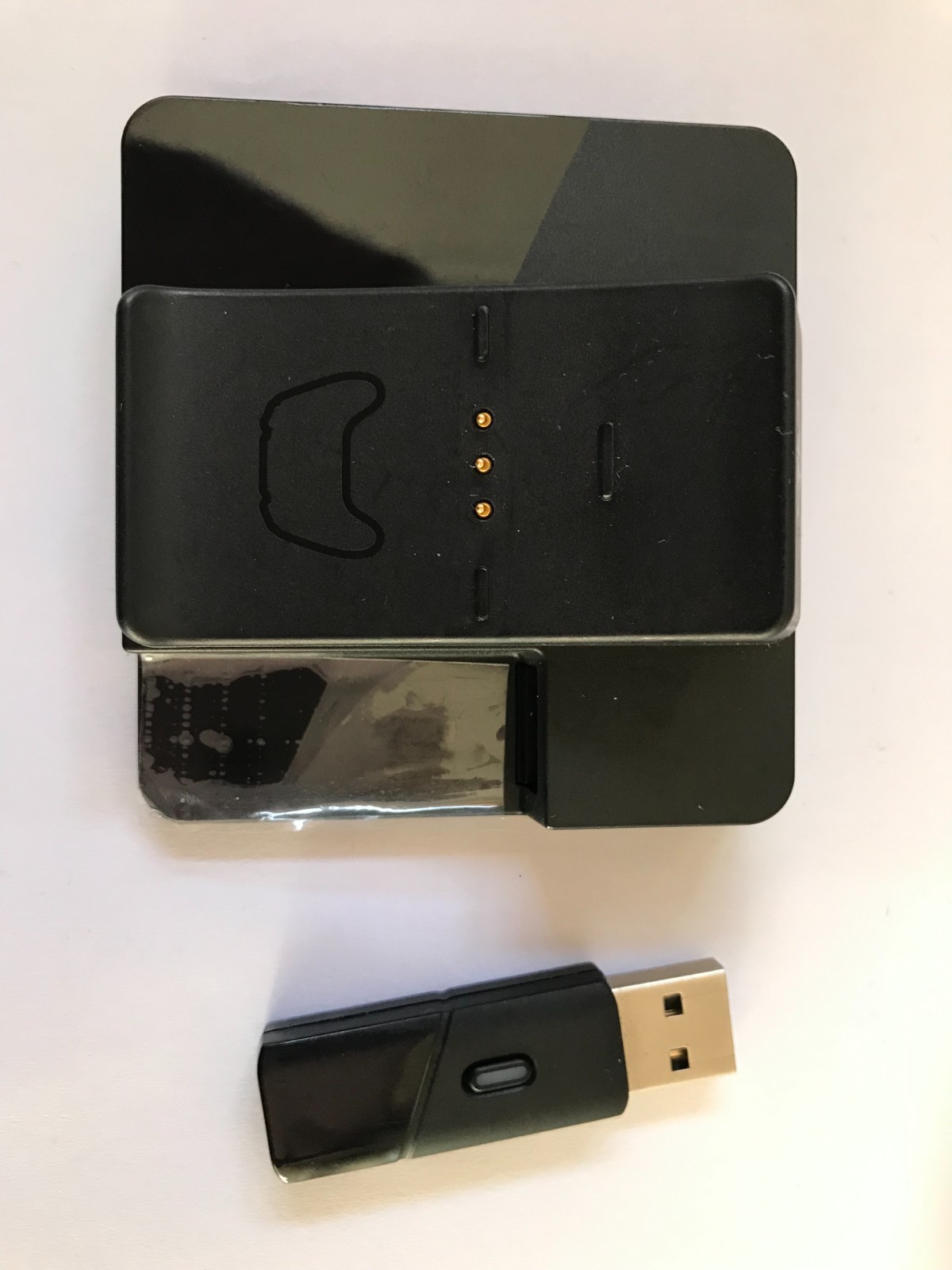1 x Dock for Turtle Beach Stealth Ultra Wireless controller ( dongle included )