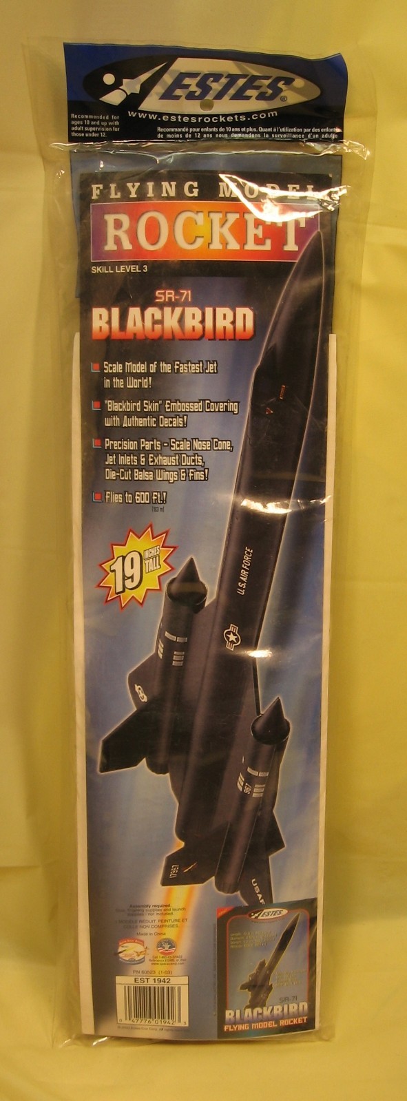 Estes #EST 1942 ,  Model Rocket Kit SR-71,    NEW