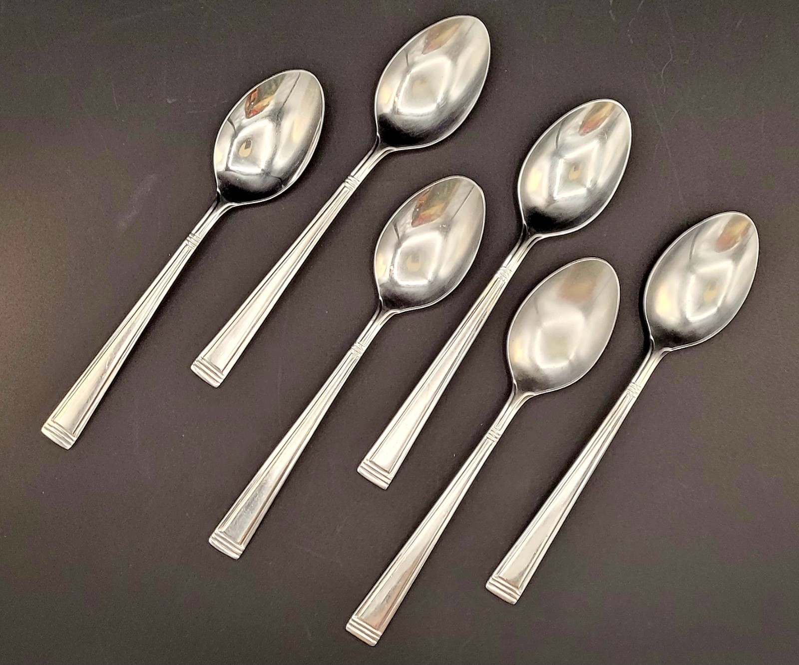 Lot of 6 Tools of the Trade TOT16 Stainless Oval Place Soup Spoons Vertical Line