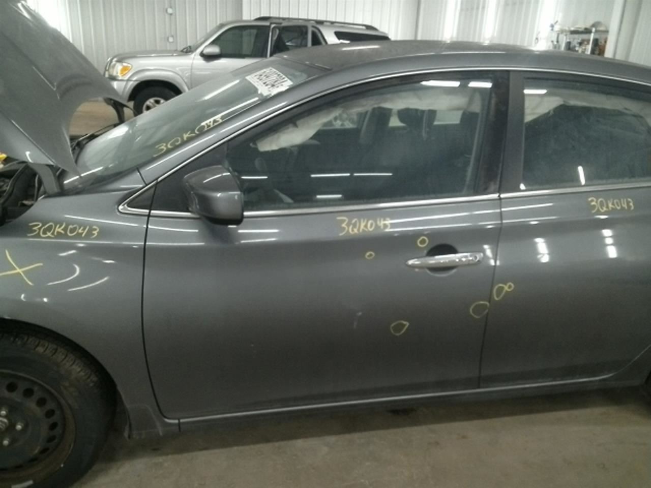 Passenger Right Front Spindle/Knuckle Fits 11-25 LEAF 104727338