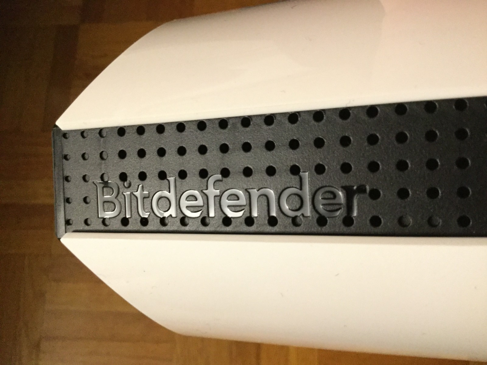 BitDefender Smart Home Cybersecurity Hub Box