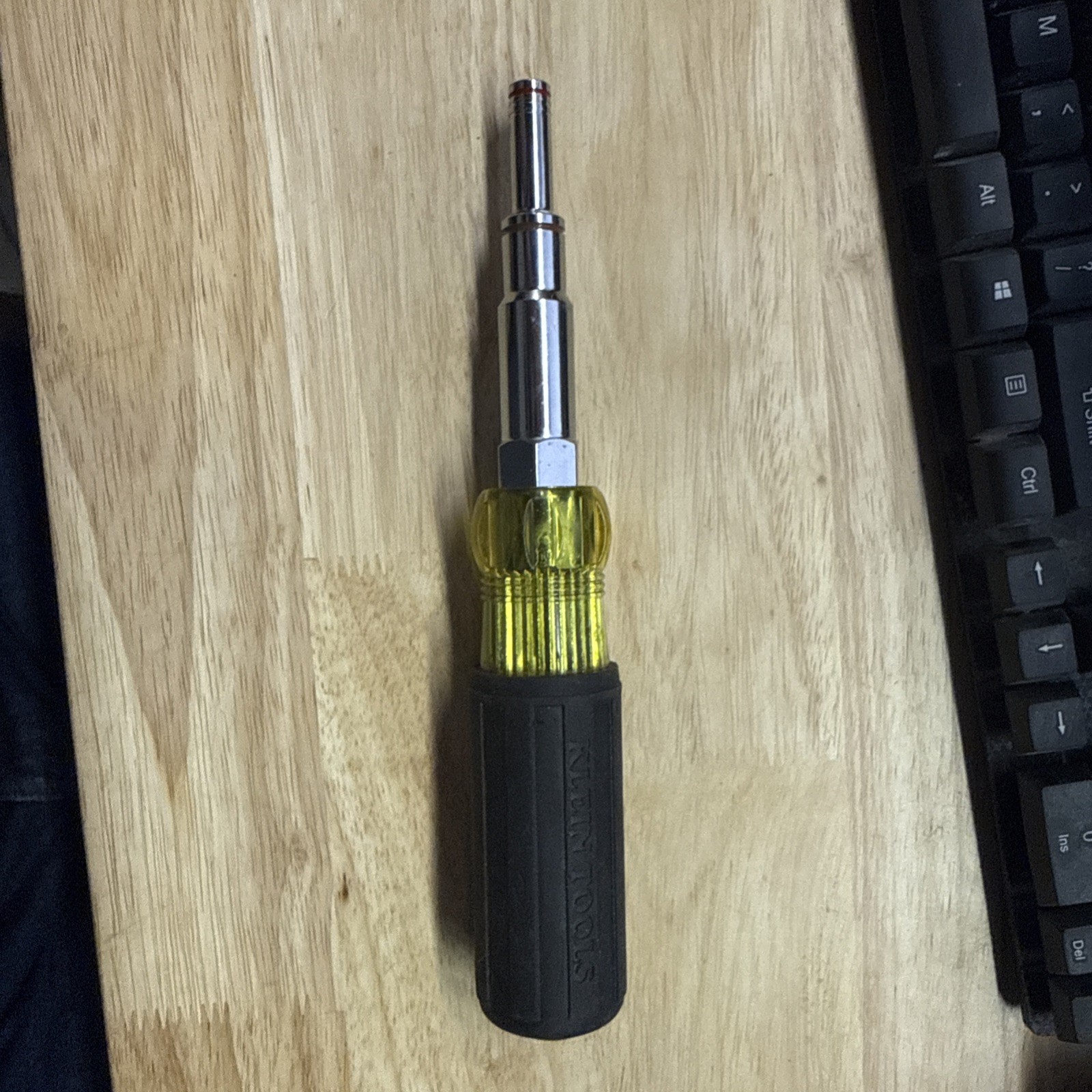 KLEIN TOOLS 6-in-1 Multi-Nut Driver used