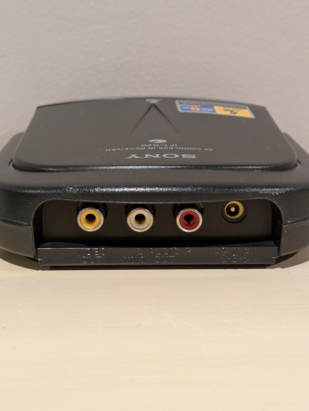 Sony Super Laser Link Wireless AV Transmitter IFT-R20