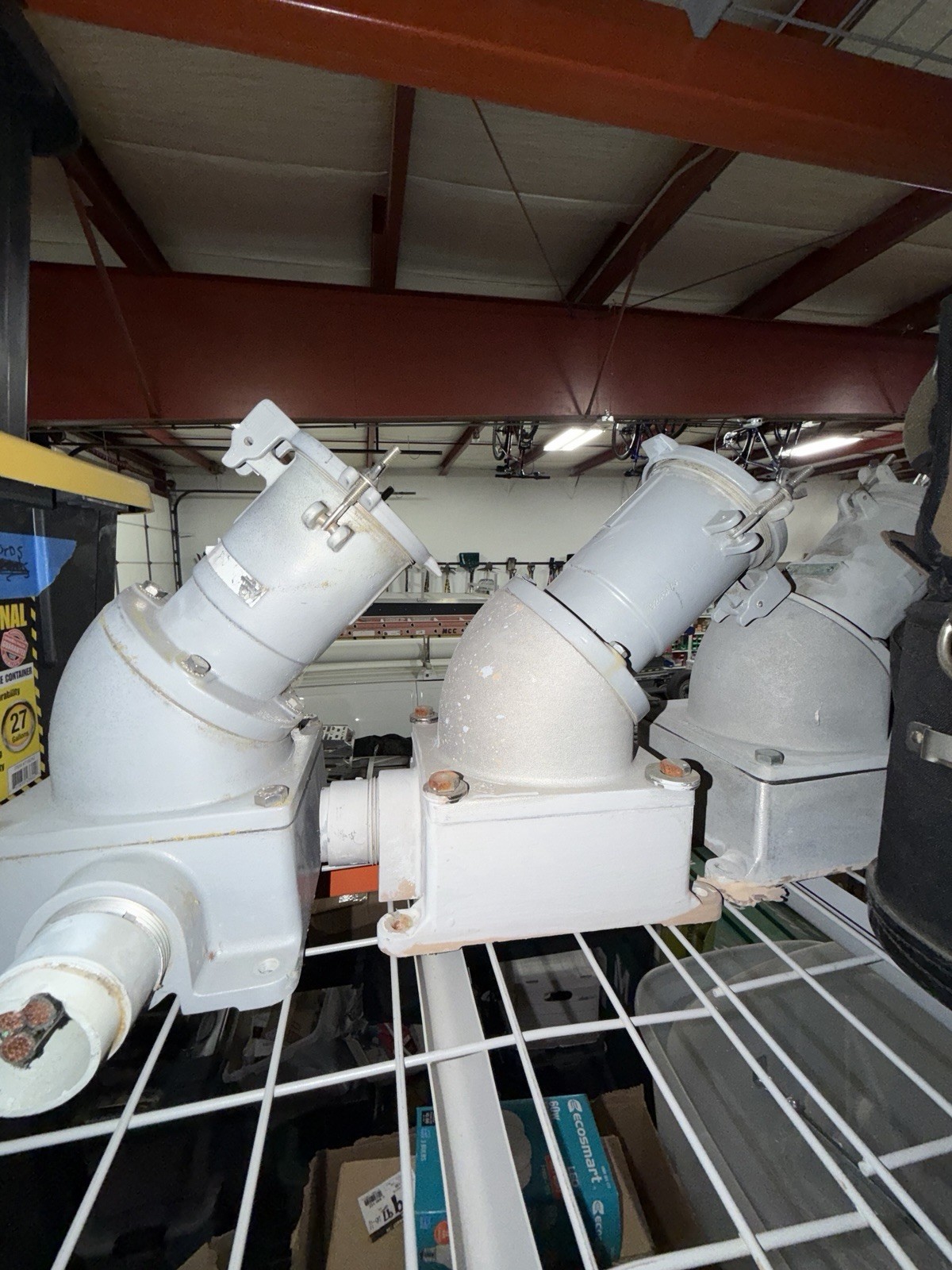 Appleton 200a 600v service receptacle
