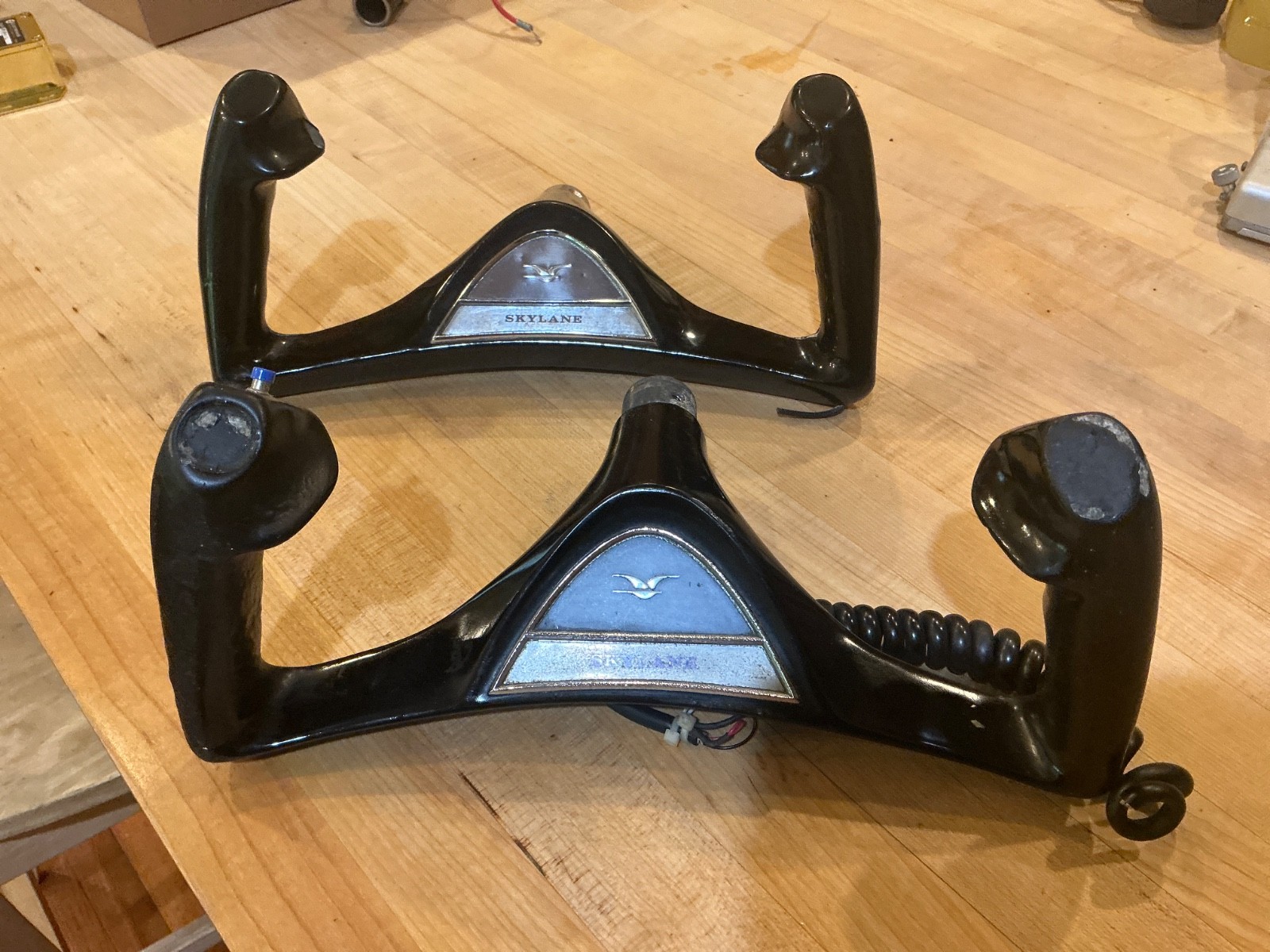 Cessna 182 aircraft control yokes