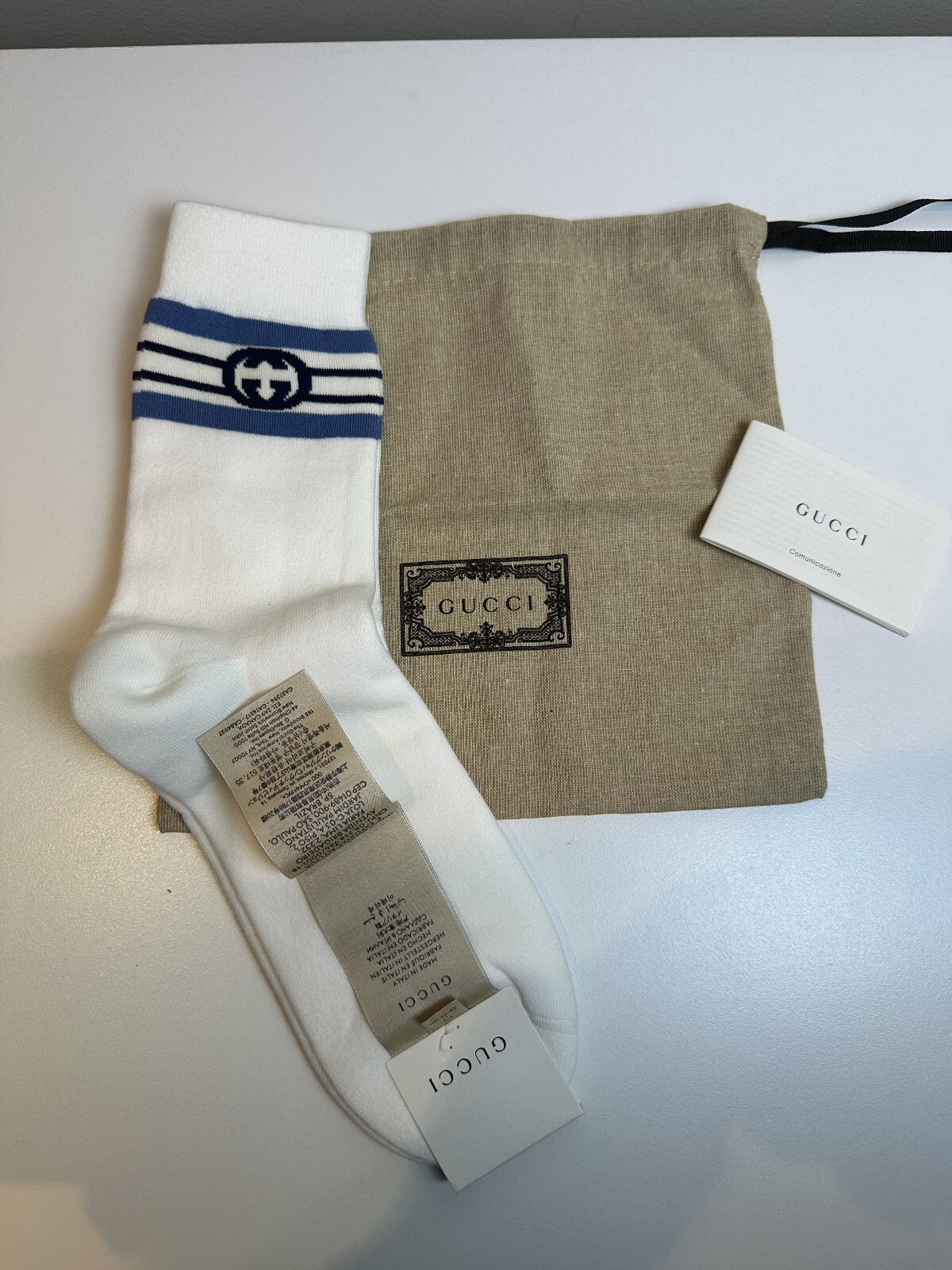 NWT Authentic Gucci GG Logo Socks White Blue Size M