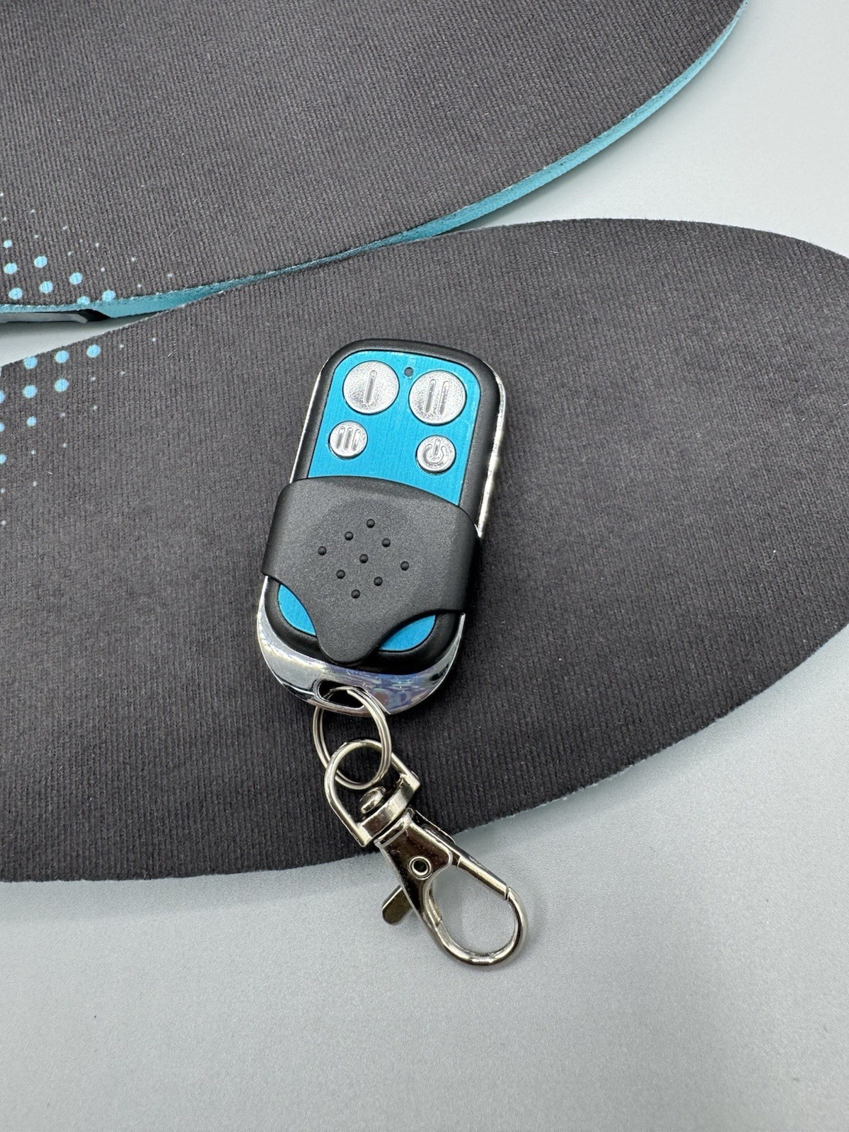 V.Step Heated Chargeable Insoles With Remote Model R6-1 Size Large