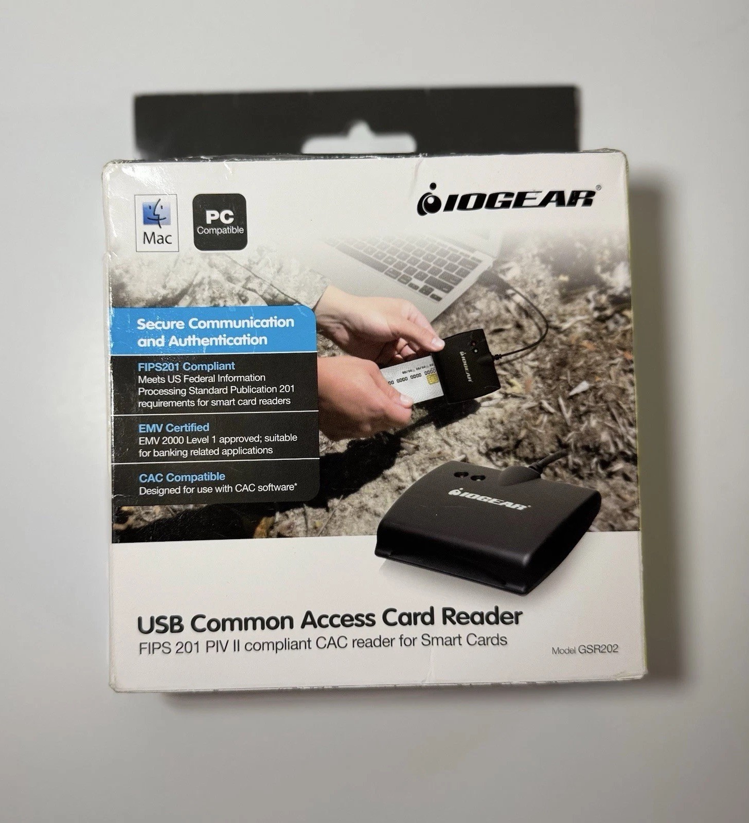 IOGEAR Smart Universal Portable USB Common Access Card Reader GSR202