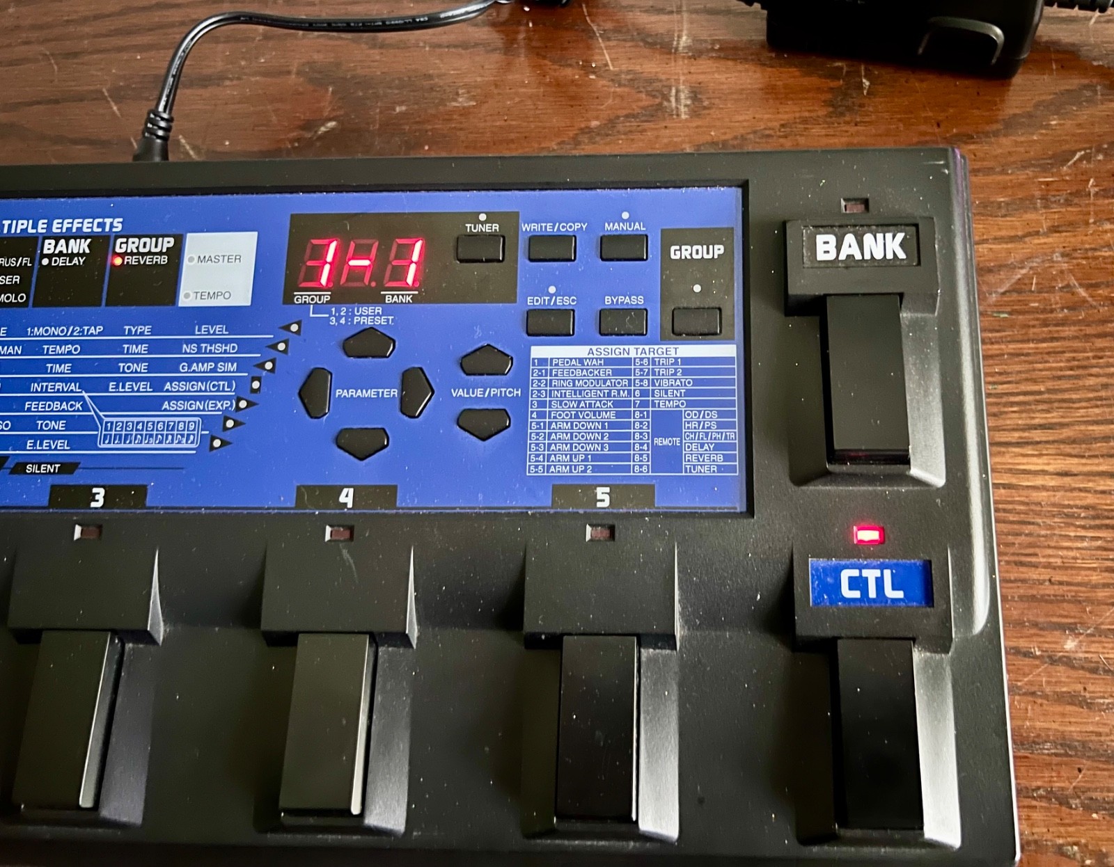 VTG Boss ME-8 Multi FX Guitar Processor 23 Effects, Tuner, w/Power Supply MINT