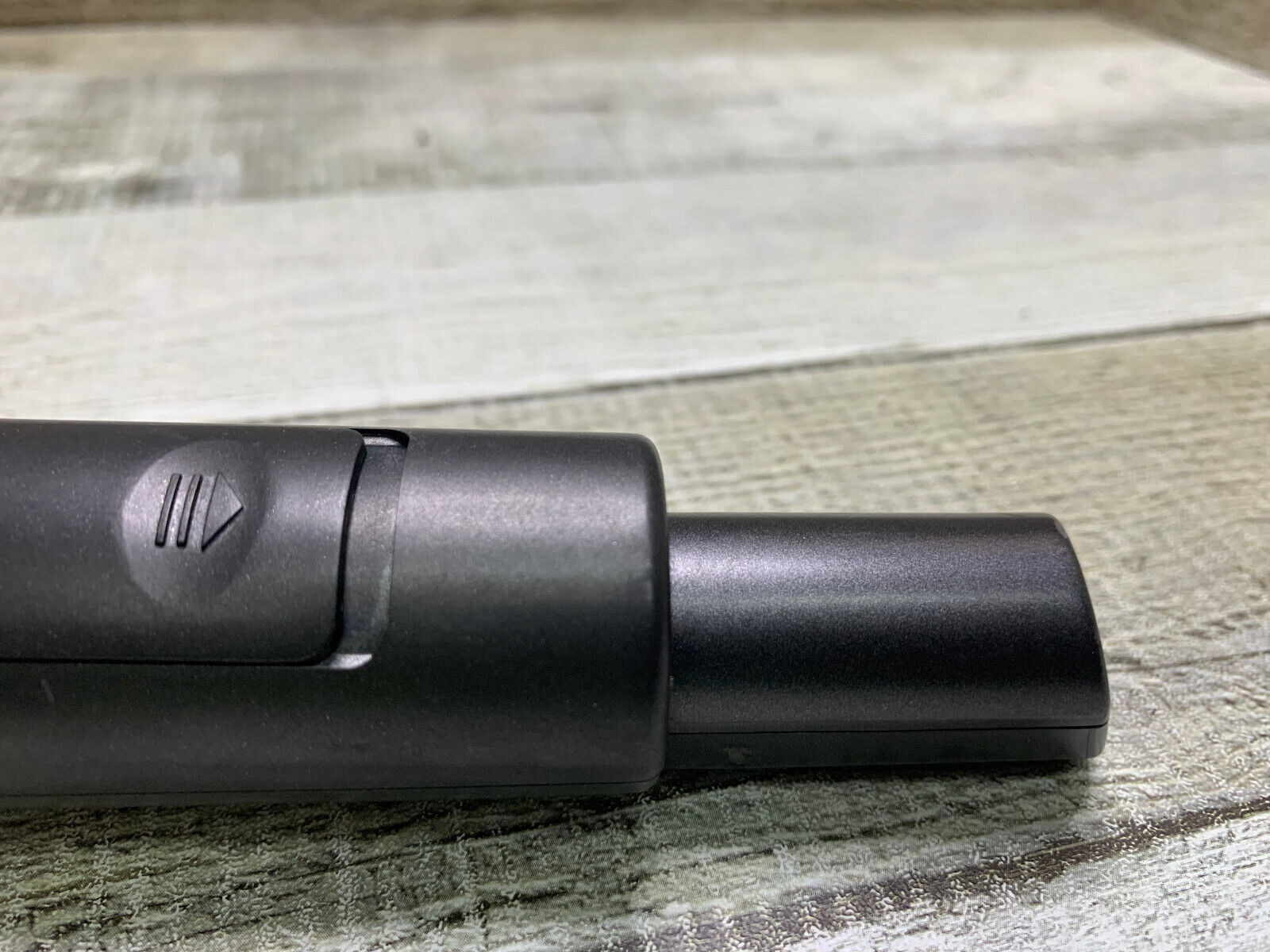 Leadsinger LS-3222 Wireless Karaoke Microphone 2.D1 Black