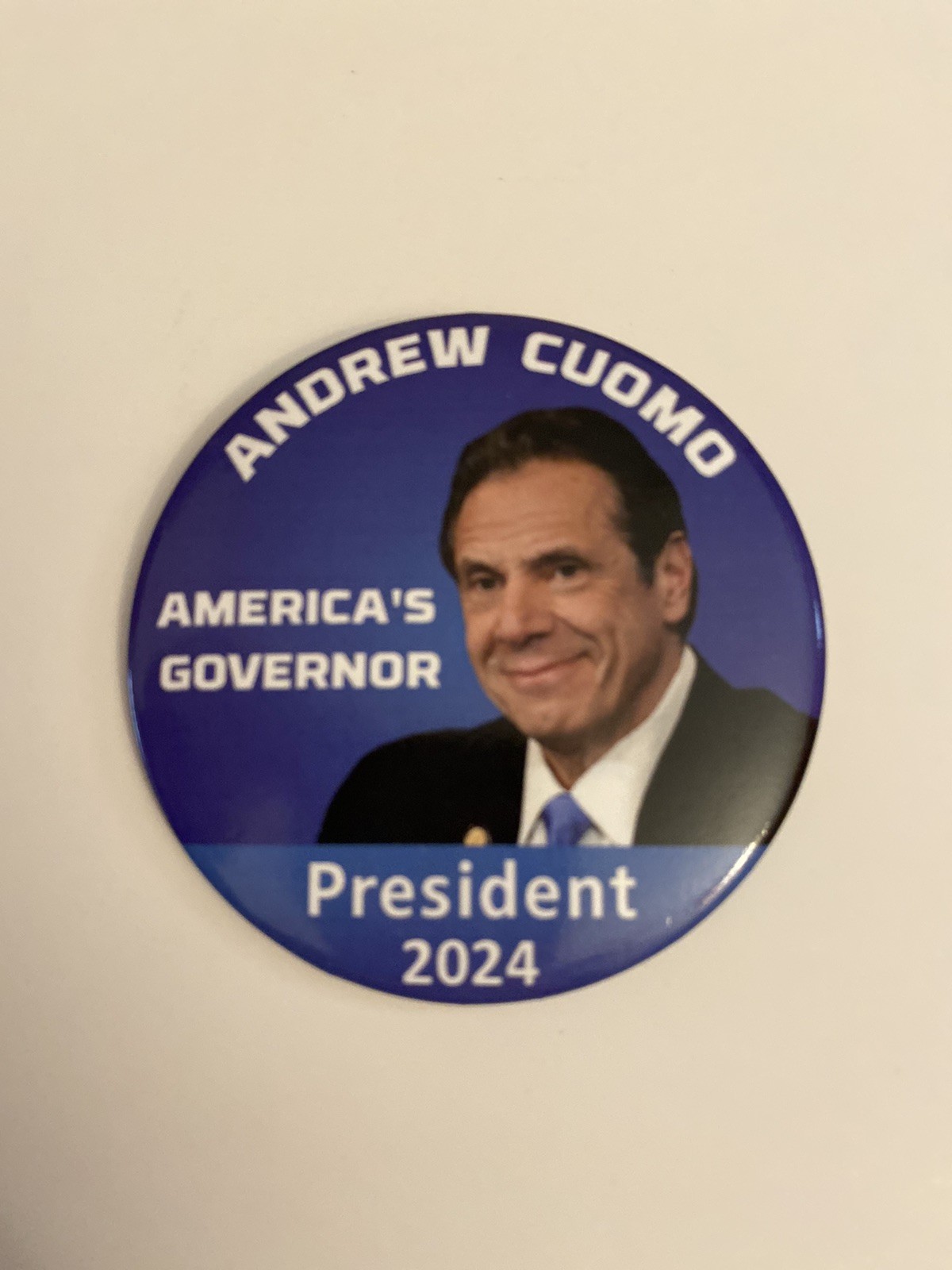 Andrew Cuomo America’s Governor President 2024 Pin Back Button P77