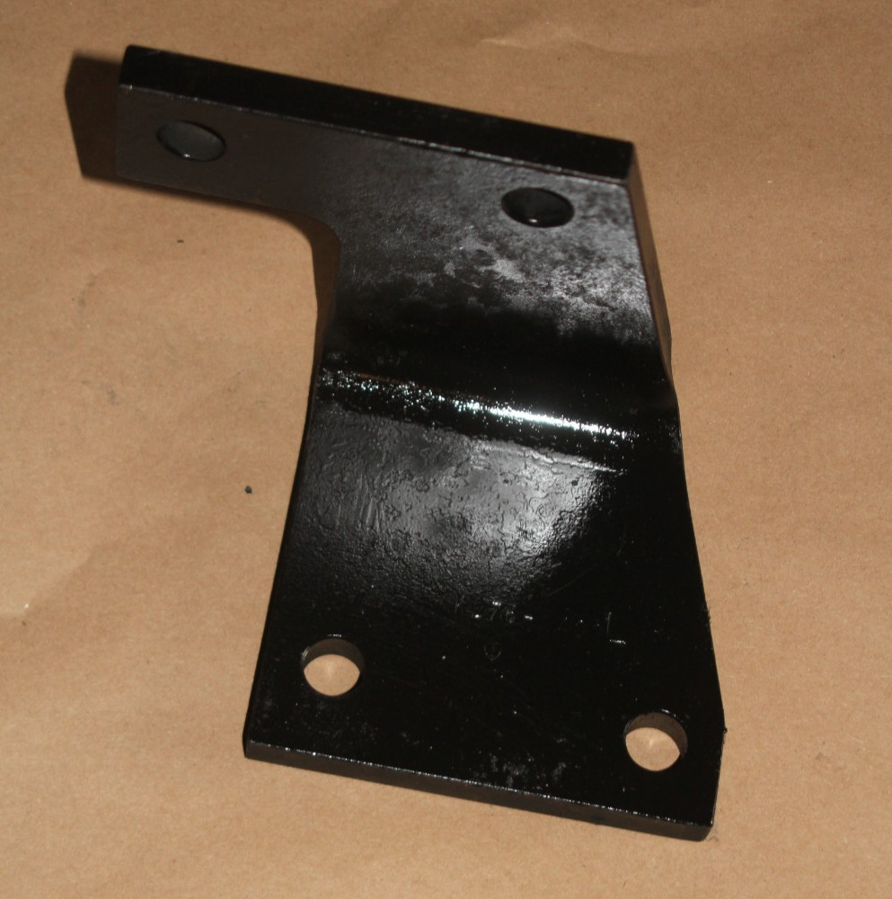 K276-1402, BRKT-CROSSMEMBER FRONT/LH, KENWORTH TRUCK