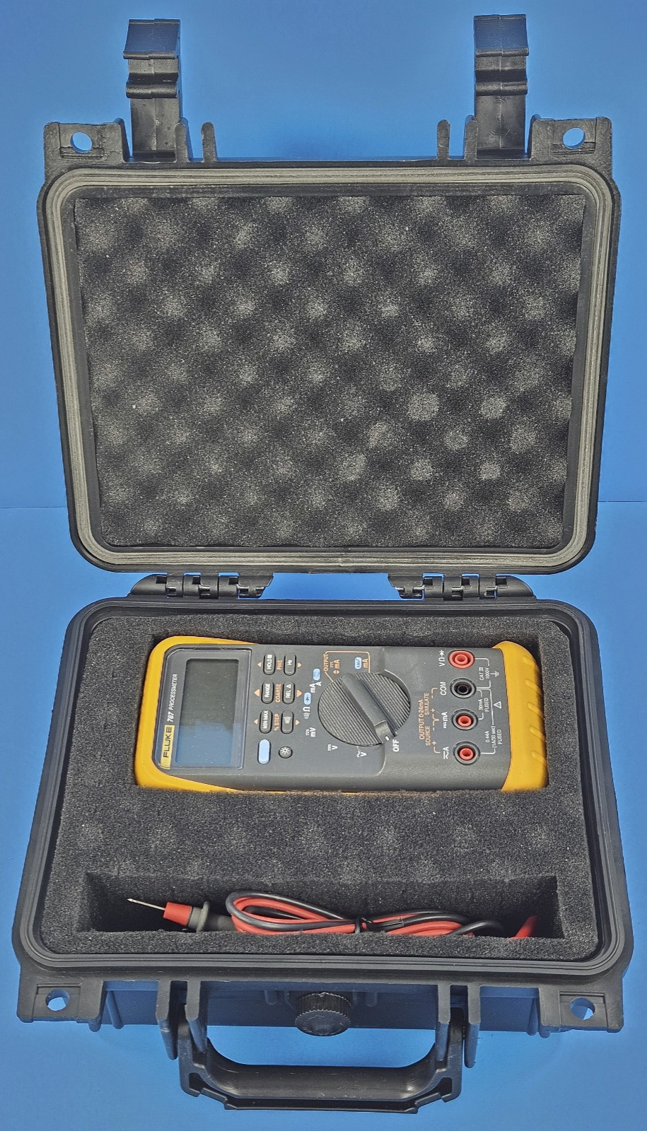 Fluke 787 ProcessMeter Calibrator Meter Multimeter