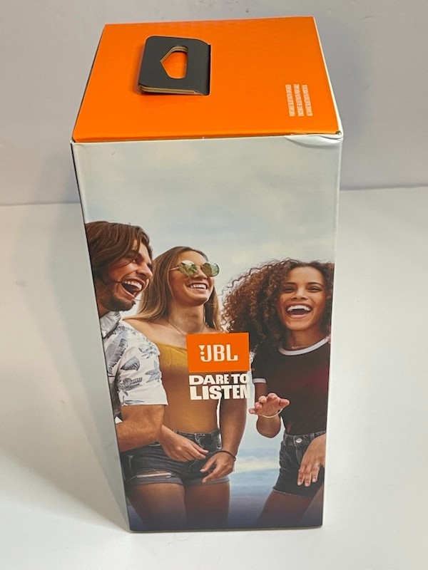 JBL Flip 7 Wireless Bluetooth Speaker Compact Size in Vibrant Blue Tone