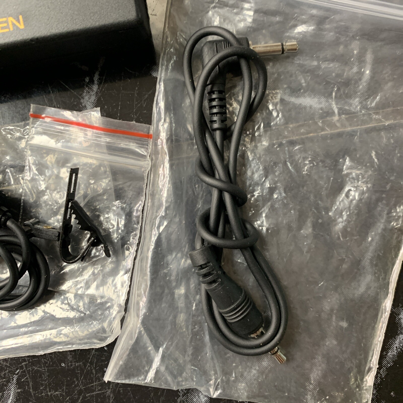 Azden WLX Pro VHF System Wireless Lapel Microphone System, excellent condition