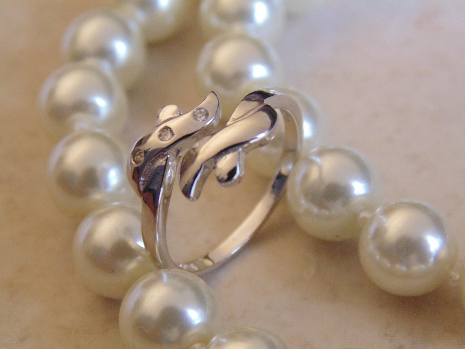 .925 Sterling Silver Adjustable Cubic Zirconia Toe Ring.