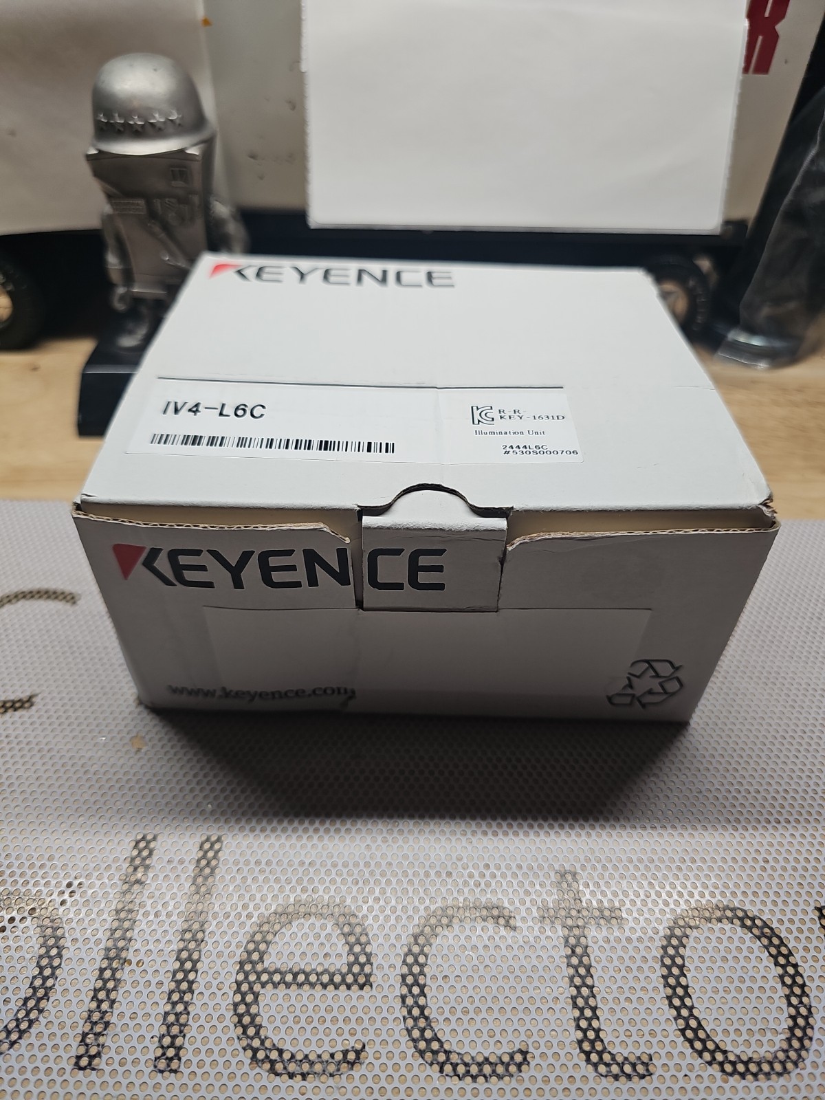 Keyence IV4-L6C Sensor Light For IV4-600CA Camera Real Pictures!!US Seller