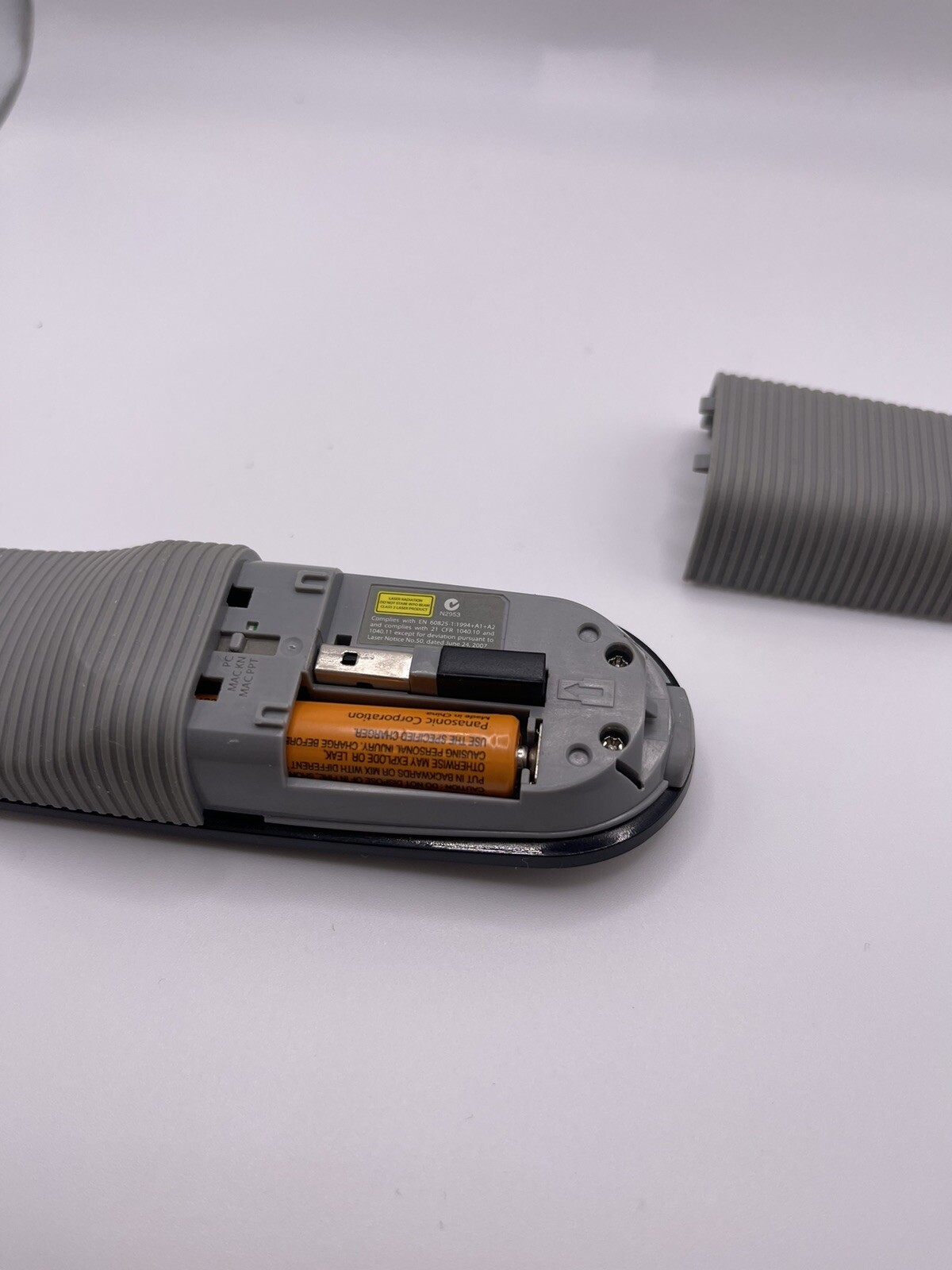 Targus - Wireless USB Multimedia Presentation Remote