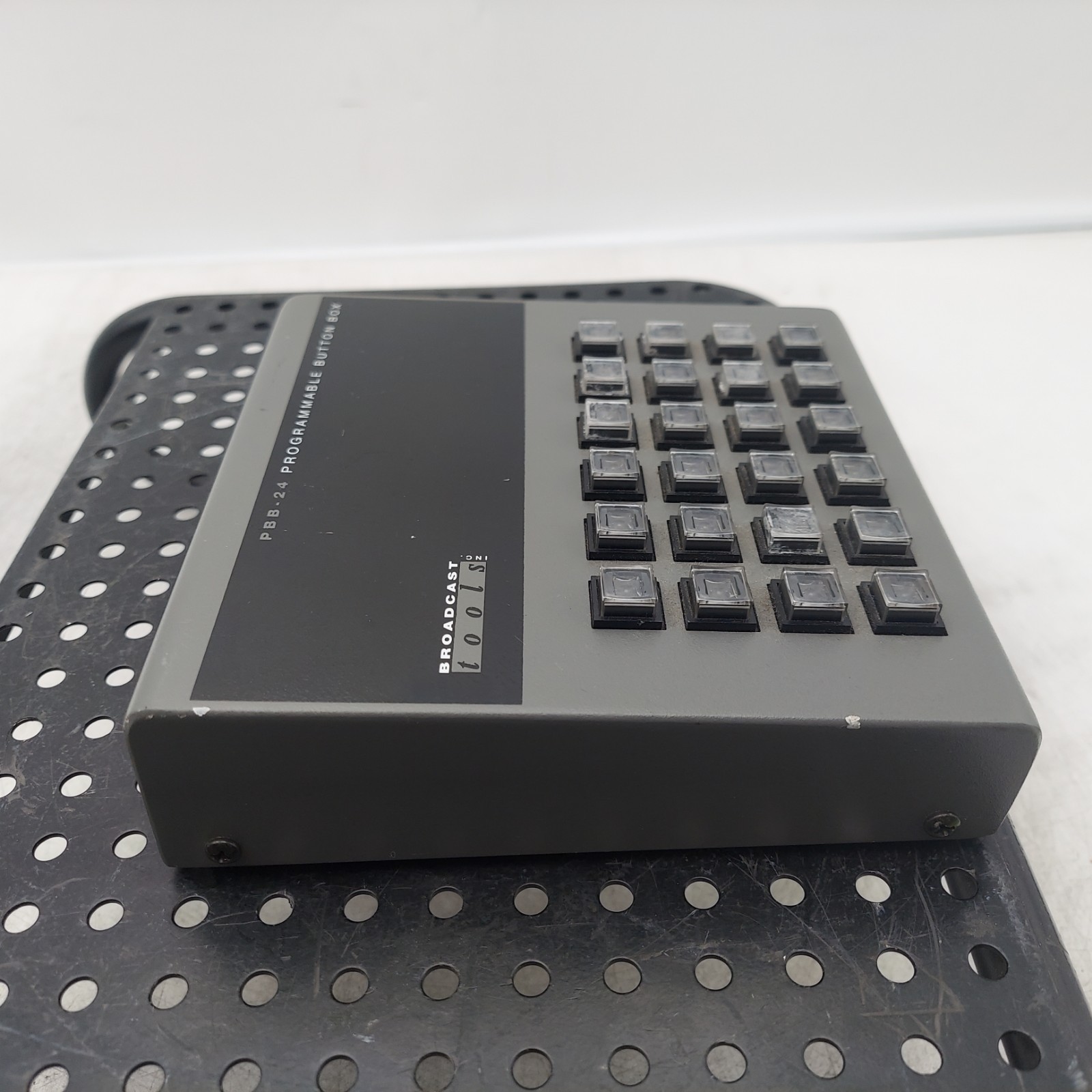 Broadcast Tools INC. PBB-24 Programmable Button Box