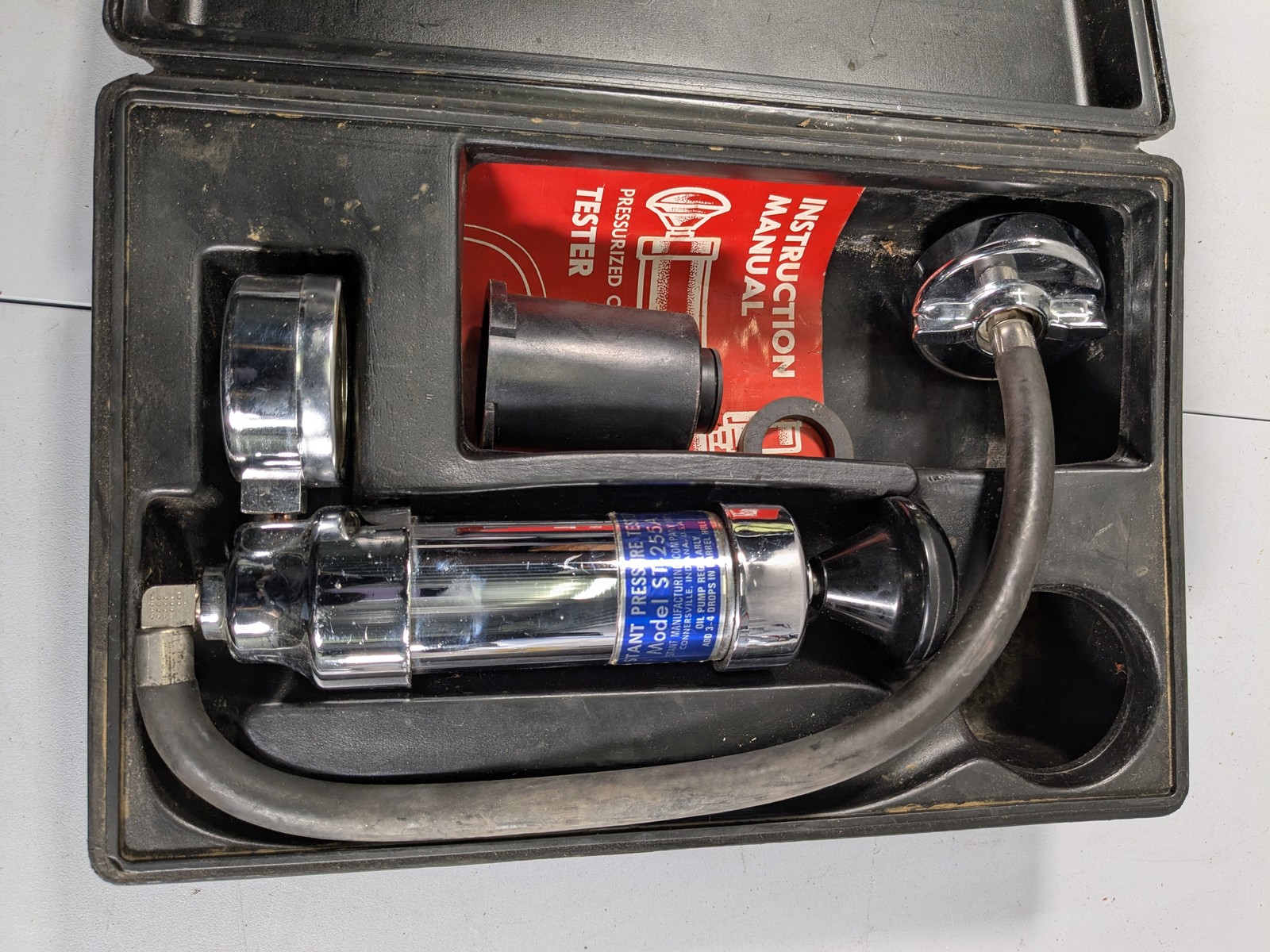 Stant ST-255A Cooling System Pressure Tester with Case & Manual