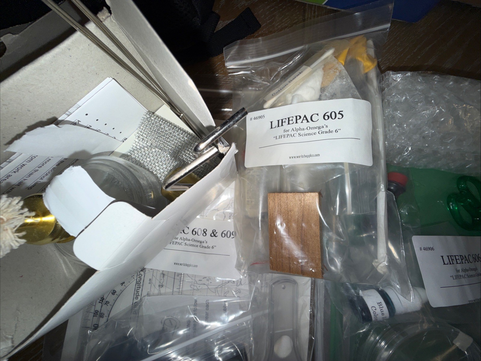 LIFEPAC Science Grade 6 Science Lab Kit/ Supplies