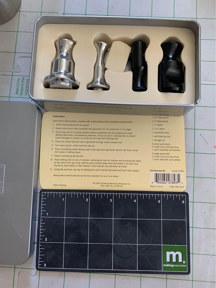 Making Memories Tool Grommet Kit Self-Healing Mat & Assorted Grommets