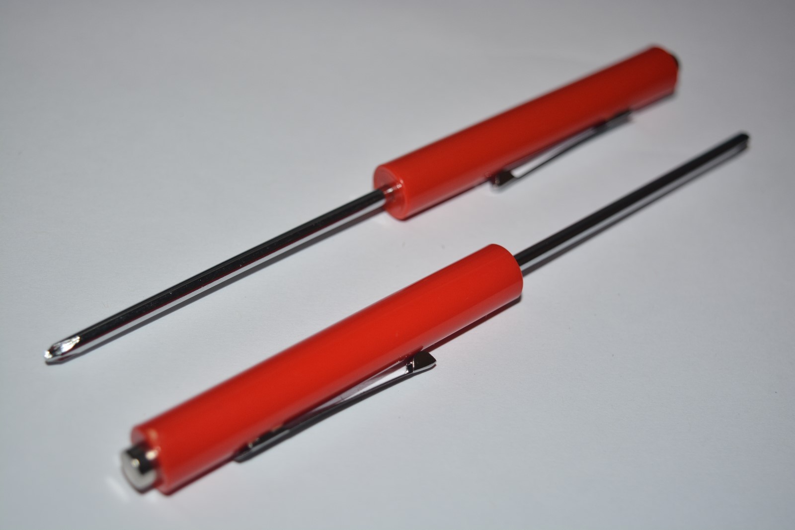 MINI  PHILLIPS SCREWDRIVER WITH MAGNET TOP & POCKET CLIP SAME AS SNAP-ON 2PC NEW