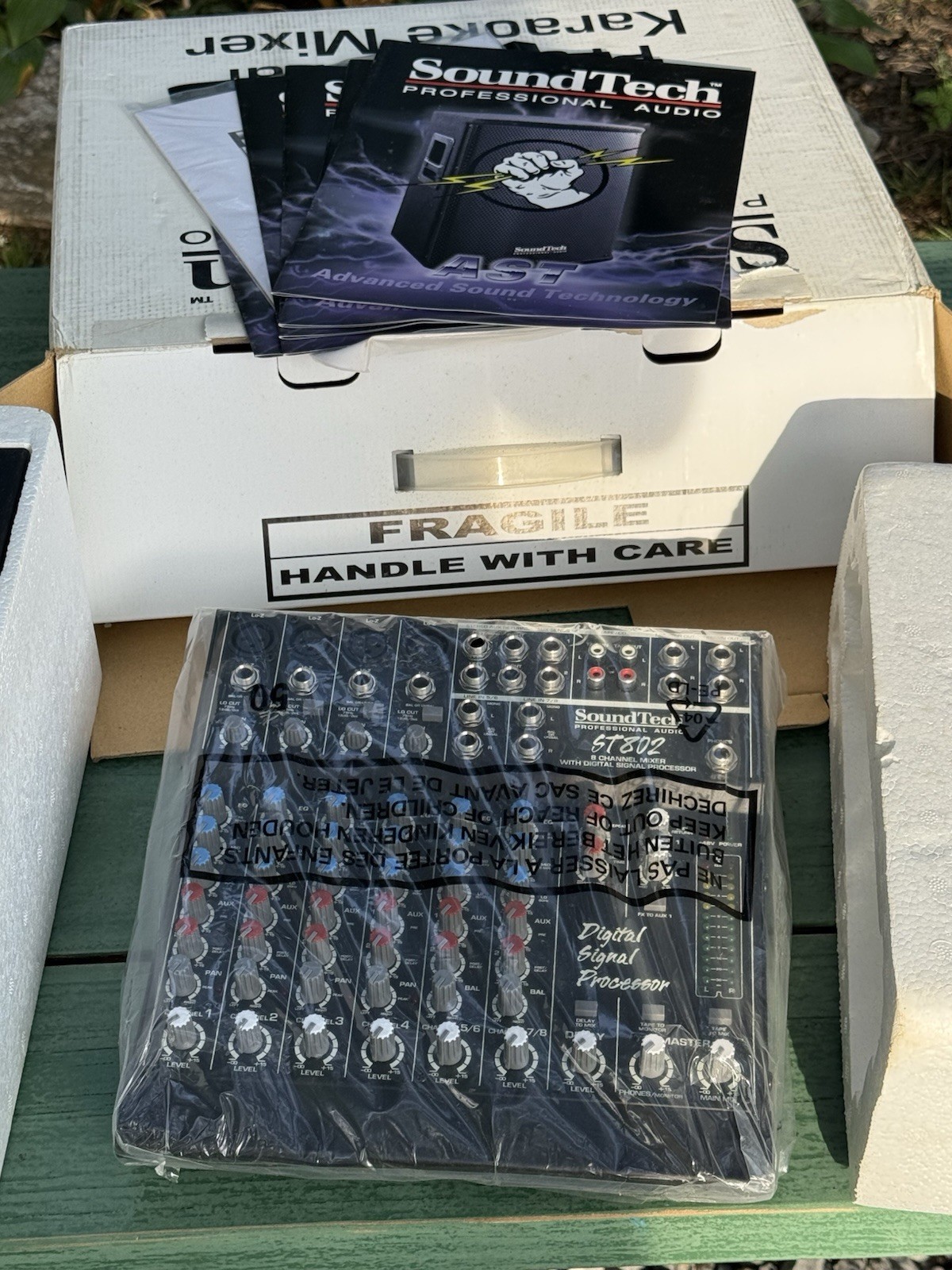 SoundTech ST-802 Karaoke Mixer