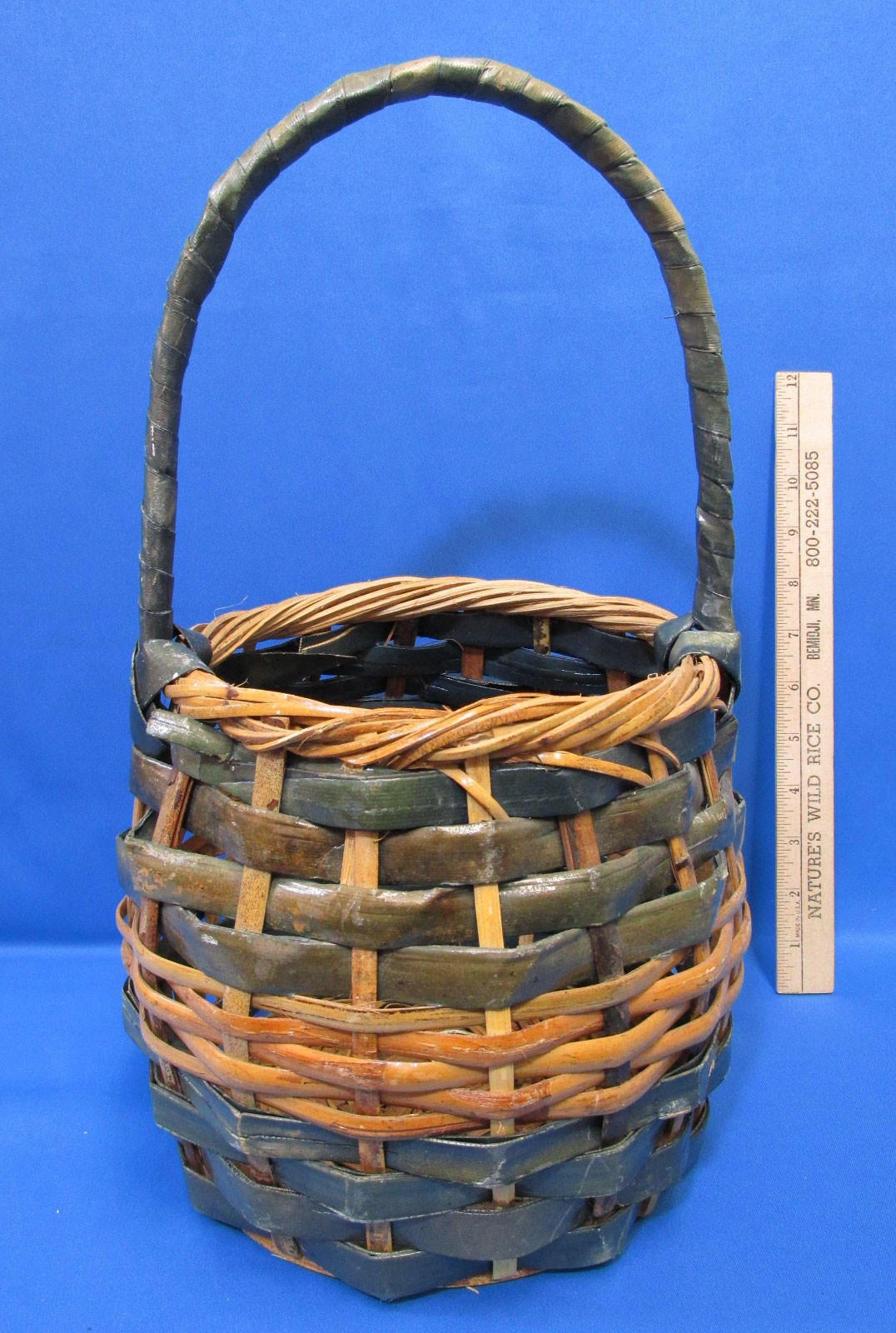 Decorative Woven Green & Natural Gold Wicker Oval Basket w/ Fixed Handle 15 1/2"