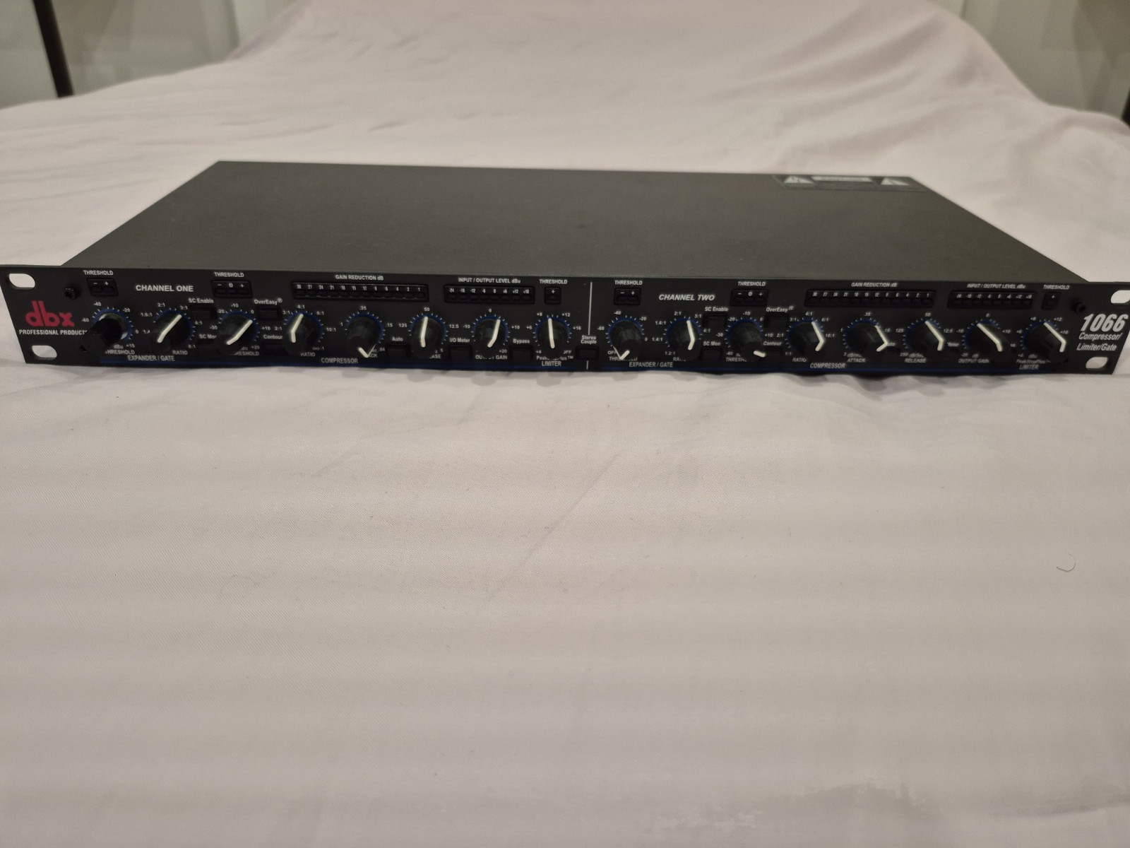 DBX 1066 Rack Mount Compressor Limiter Gate 2 Channel Rare Vintage Audio Unit