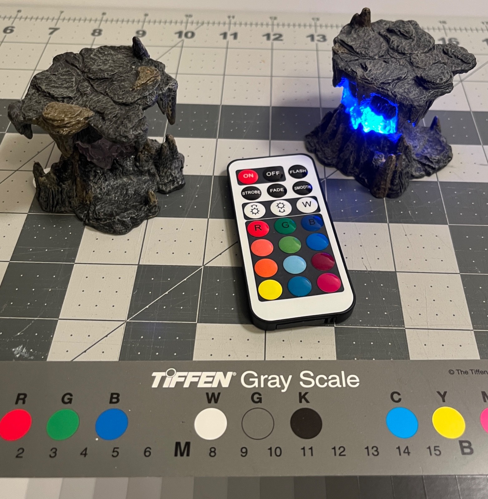 Dwarven Forge LED Runic Columns - Standard Cavern multi-color light choices