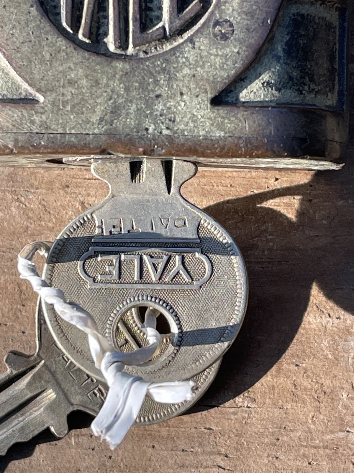 Antique Yale Brass Padlock With 2 Keys