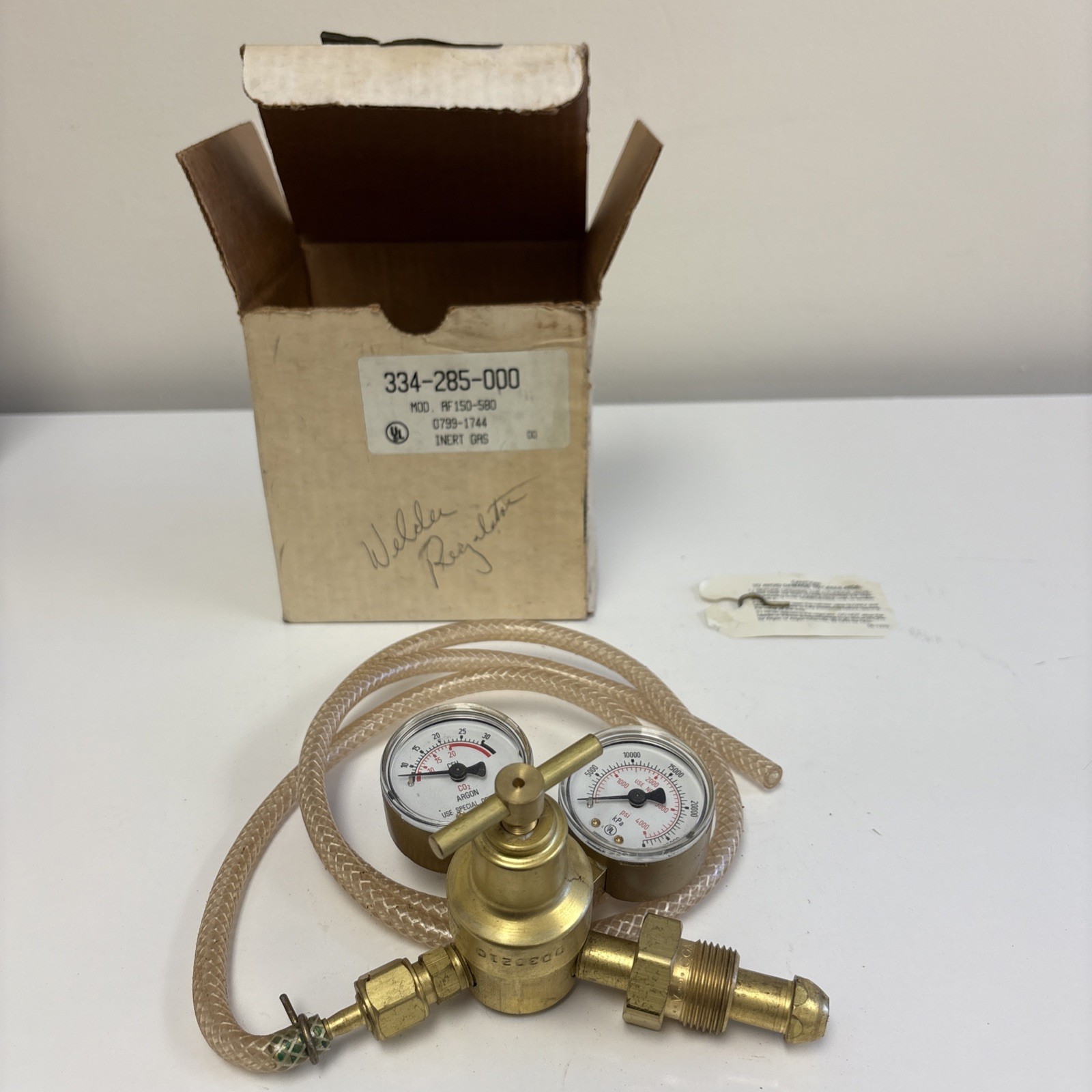 Victor AF150-580 Inert Gas Regulator – Dual Gauge Brass Welding Regulator