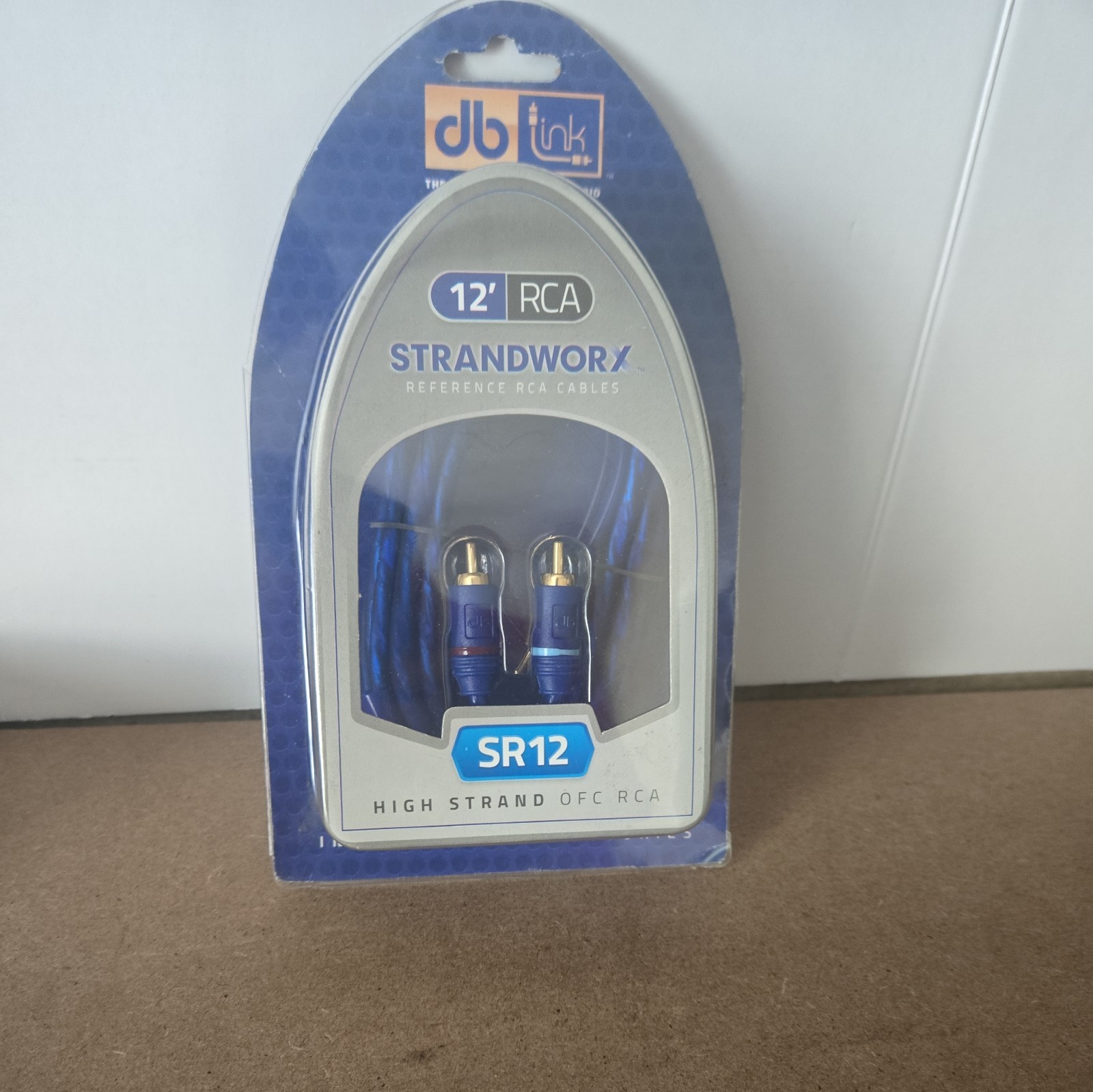 Cables Internet DB Link® High Strand OFC Strandworx® Series RCA Cable (12 Ft.)
