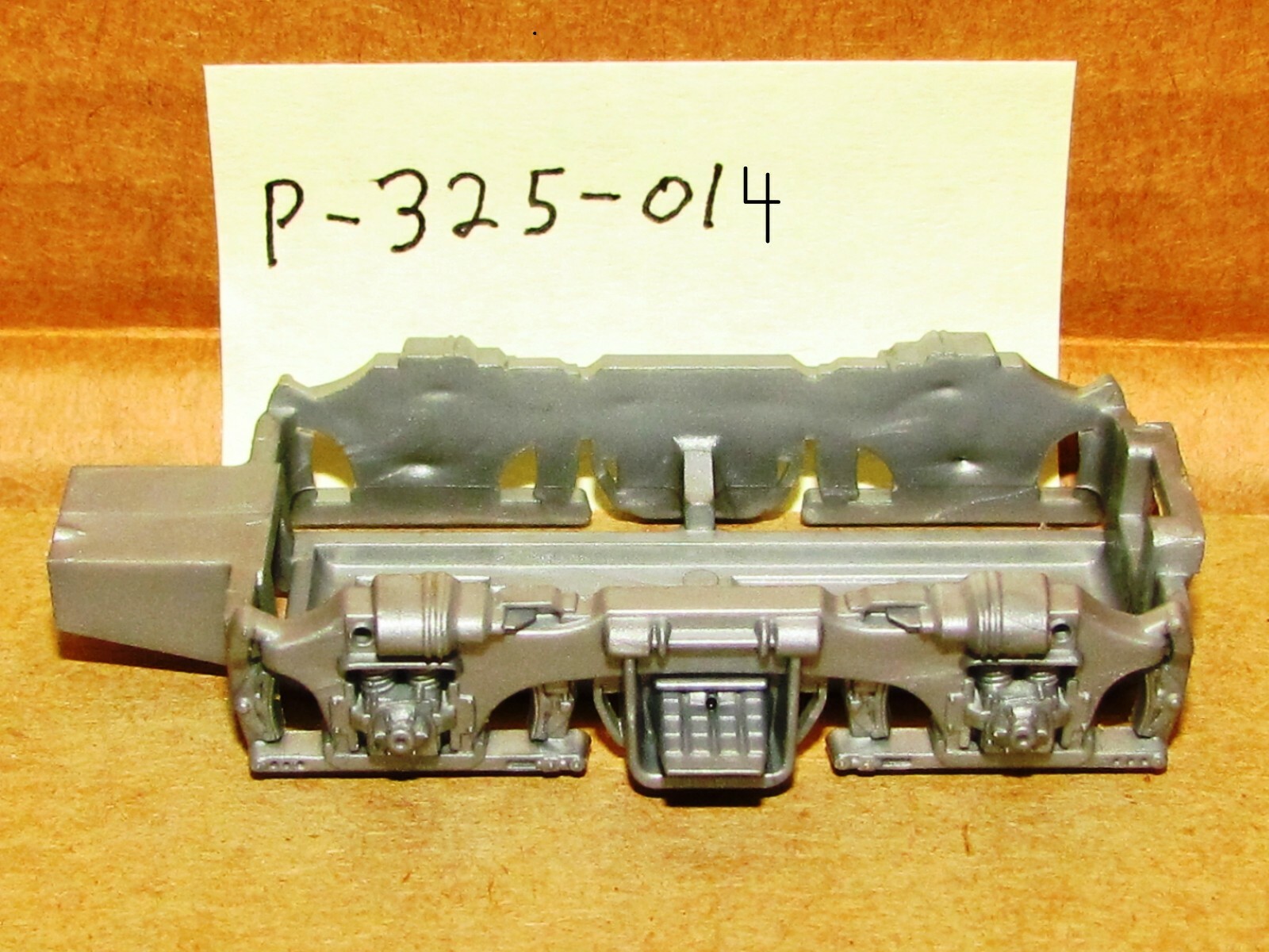 P-325-014 GP-18 GRAY DIESEL TRUCK FRAME BY AHM RIVAROSSIHO SCALE FACTORY NEW