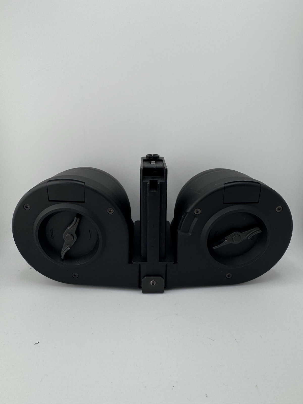 TOKYO MARUI Twin Drum Magazine 1200rds with M4 Next Generation Recoil Shock NGRS
