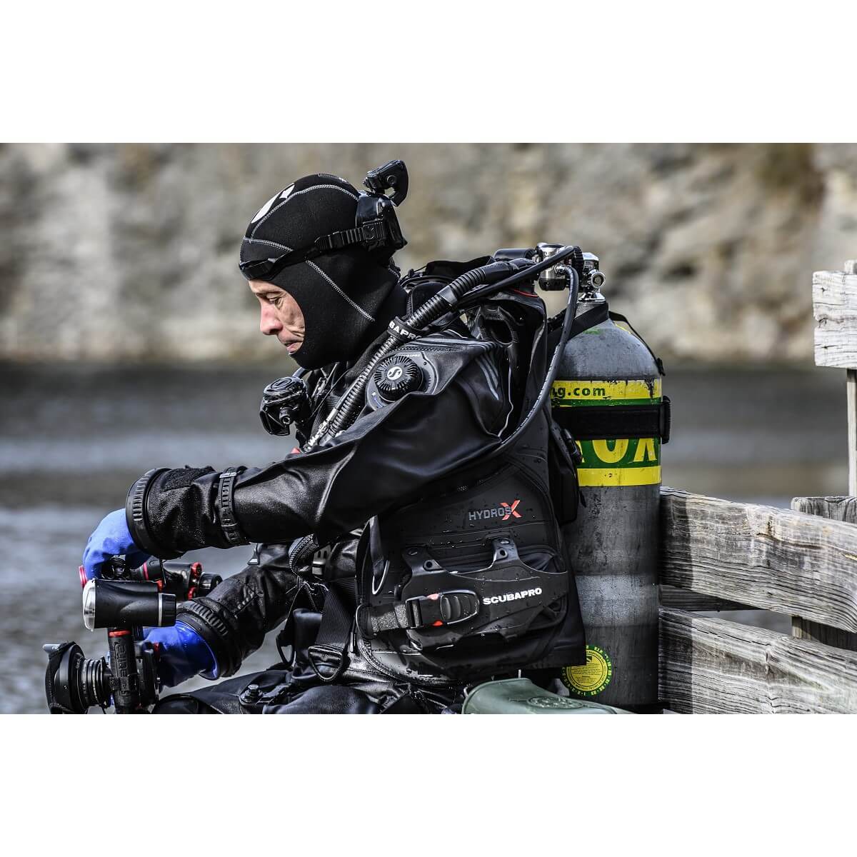 ScubaPro Men's Hydros X with Balanced Inflator BCD