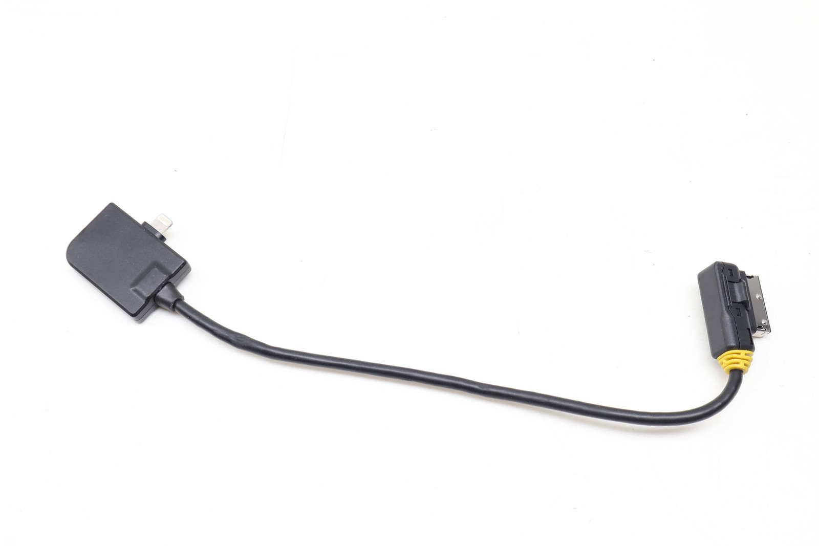 2014-2017 AUDI A5 QUATTRO - Apple Lightning Adapter / Cable 4F0051510AL