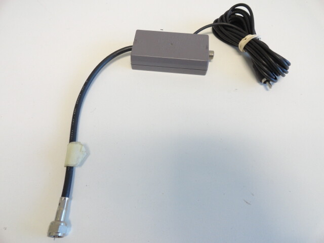 L15:  Nintendo NES-003 RF Switch Cable Super SNES