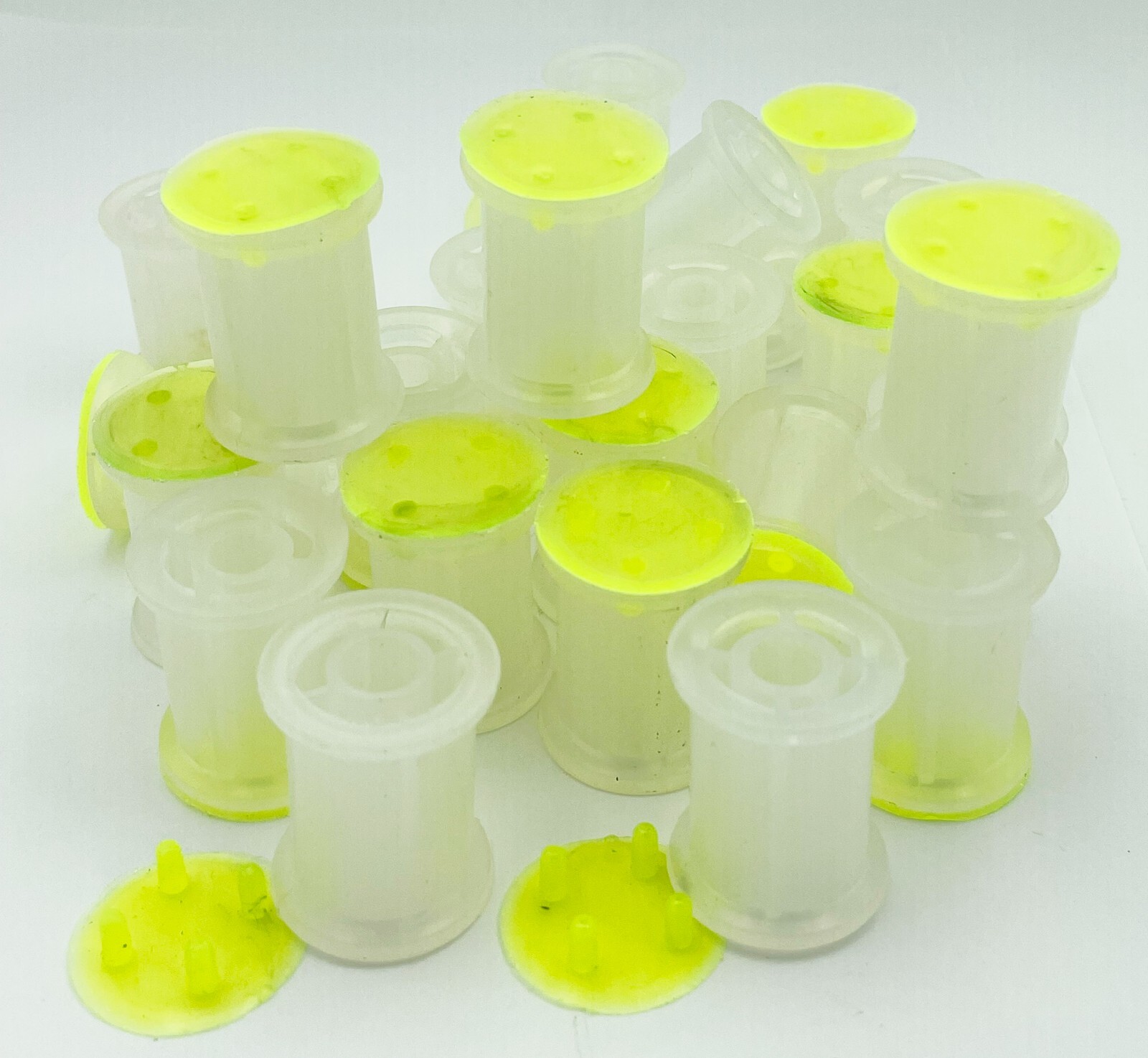 Empty Fly Tying Thread Spools with retainers 300-500pc 1" Dia x 1-1/8" BULK PACK